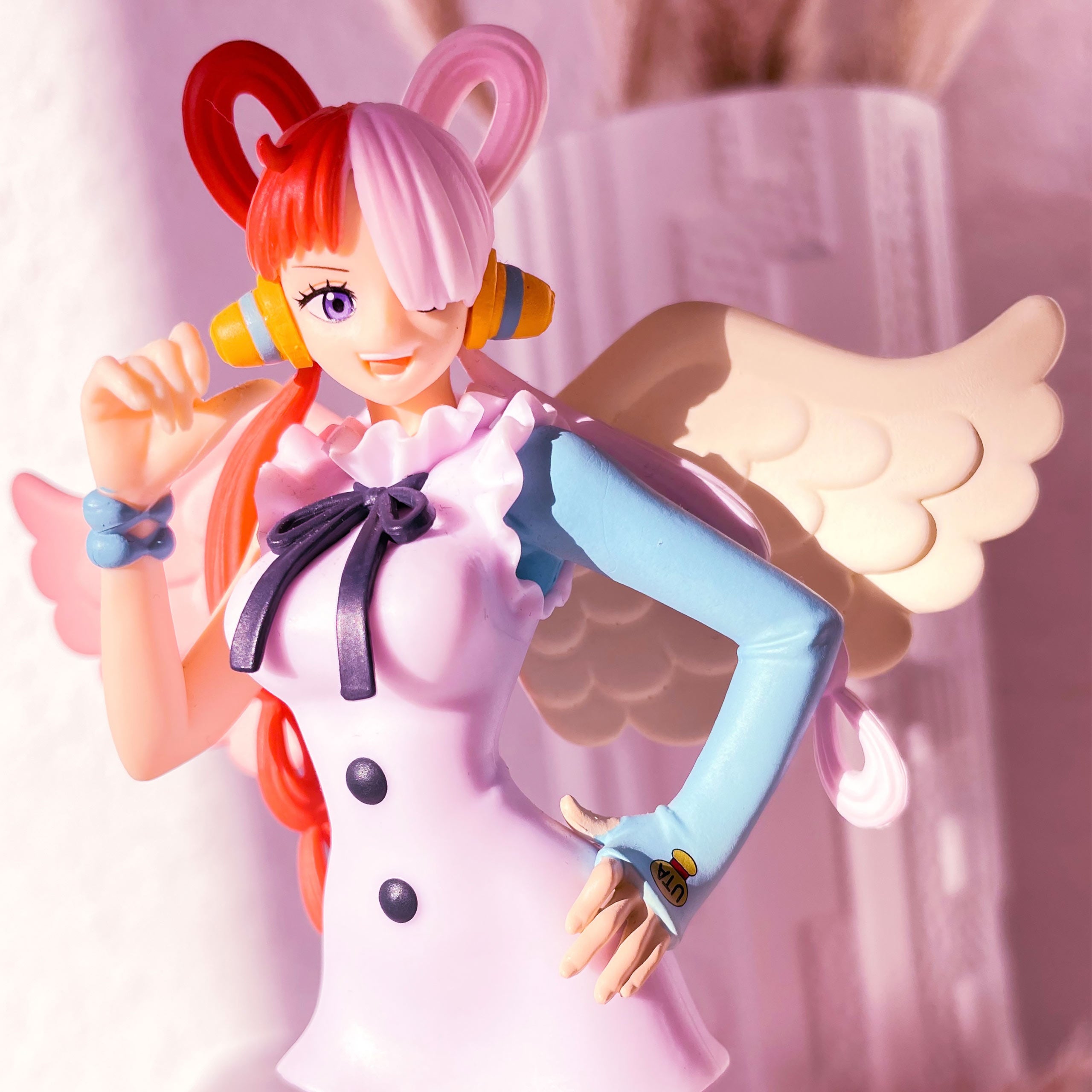 One Piece Film Red - Uta Figure 17 cm – Elbenwald