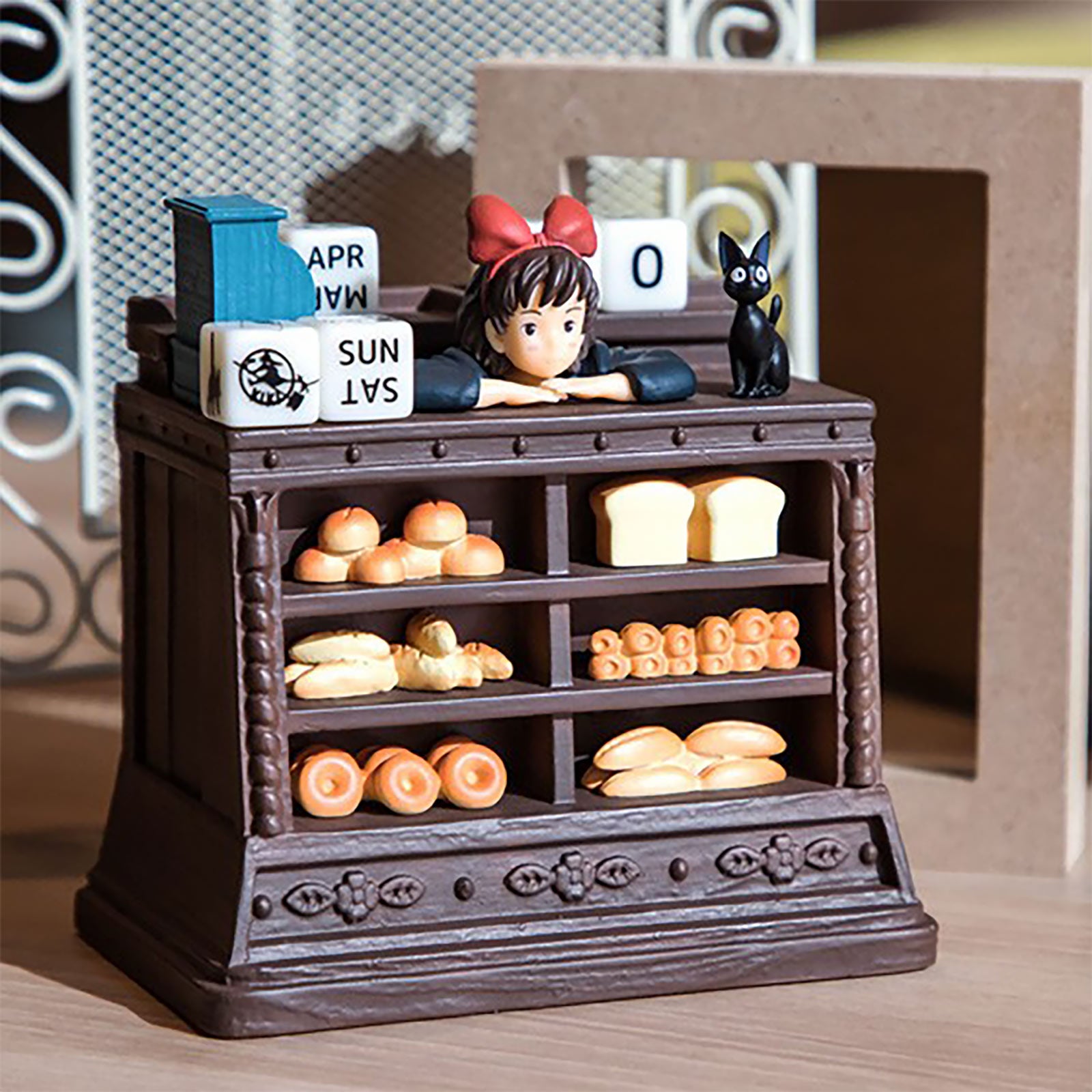 Kiki's Little Delivery Service - Bakery 3D Annual Calendar – Elbenwald