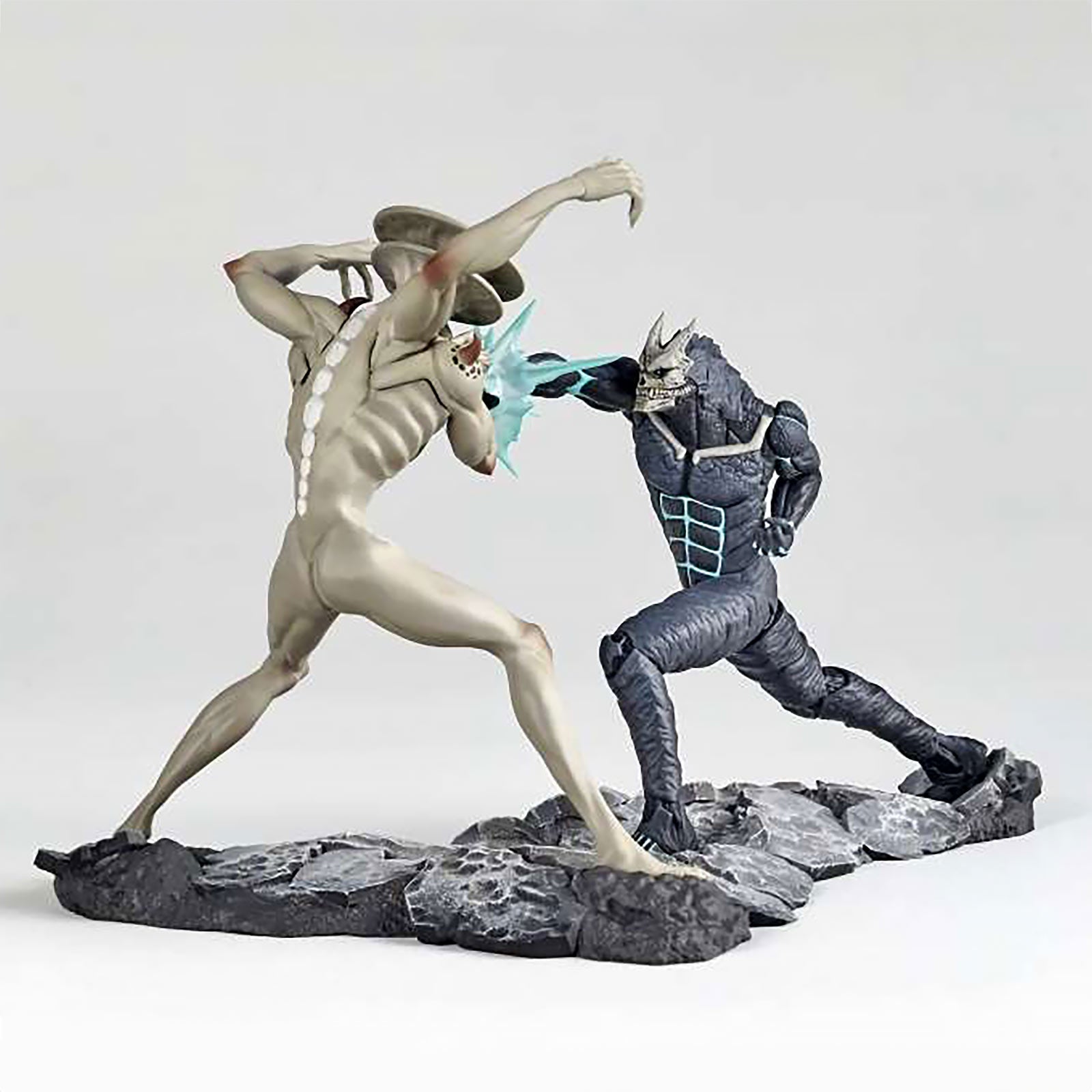 Kaiju No. 8 vs. Kaiju No. 9 Diorama Figure – Elbenwald