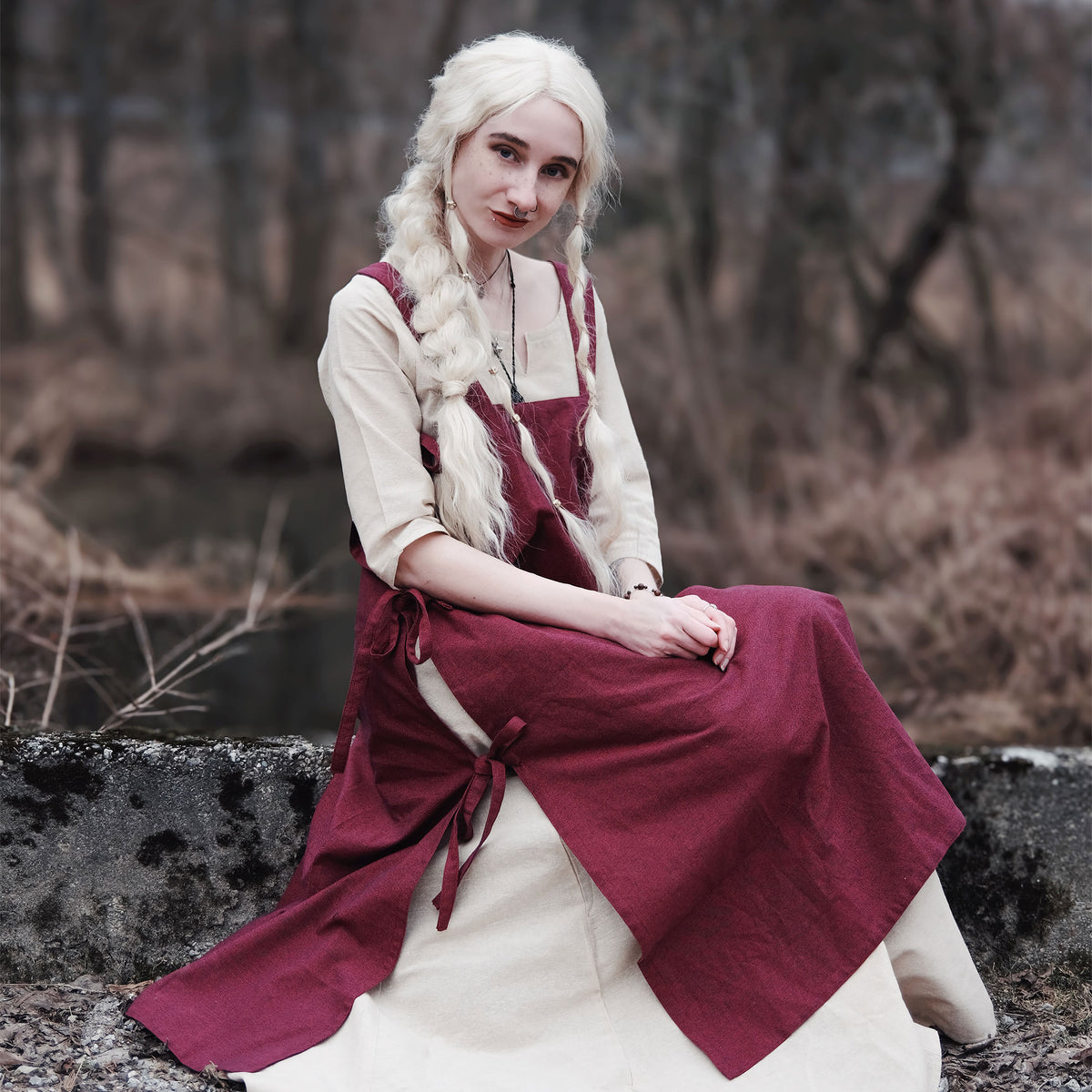 Product image Medieval overdress Hildegard red