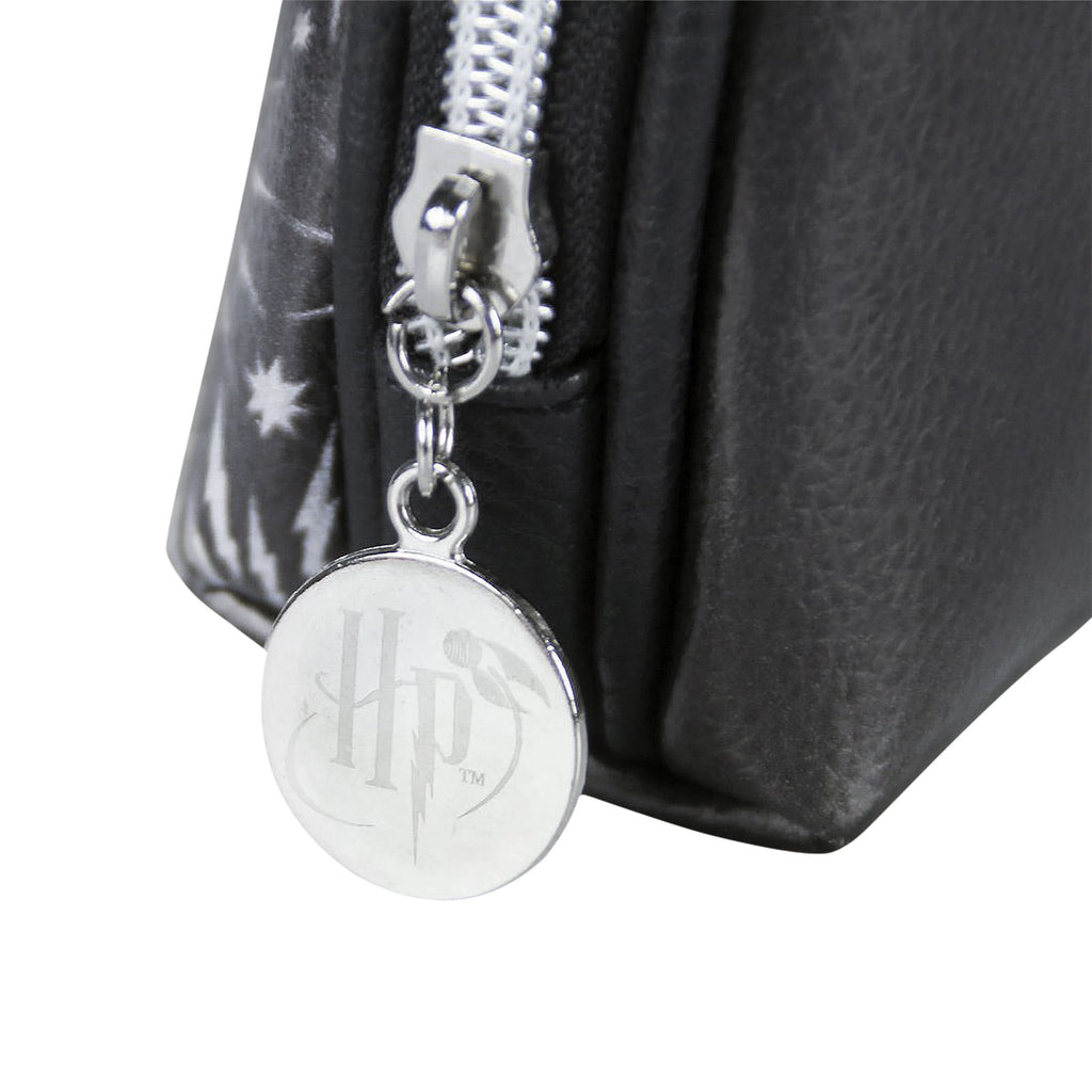 Product image Harry Potter - Hogwarts Crest Cosmetic Bag