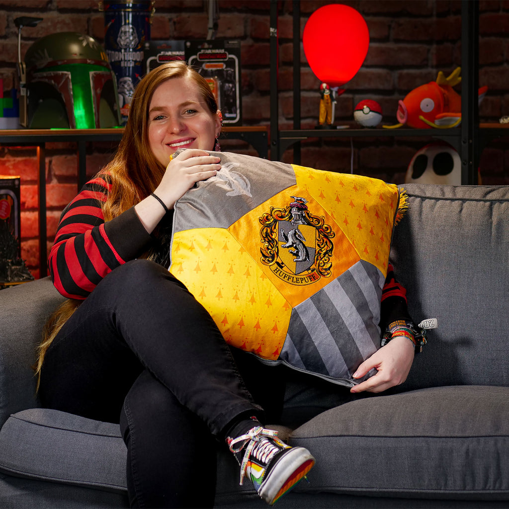 Product image Harry Potter - Hufflepuff cushion with tassels deluxe