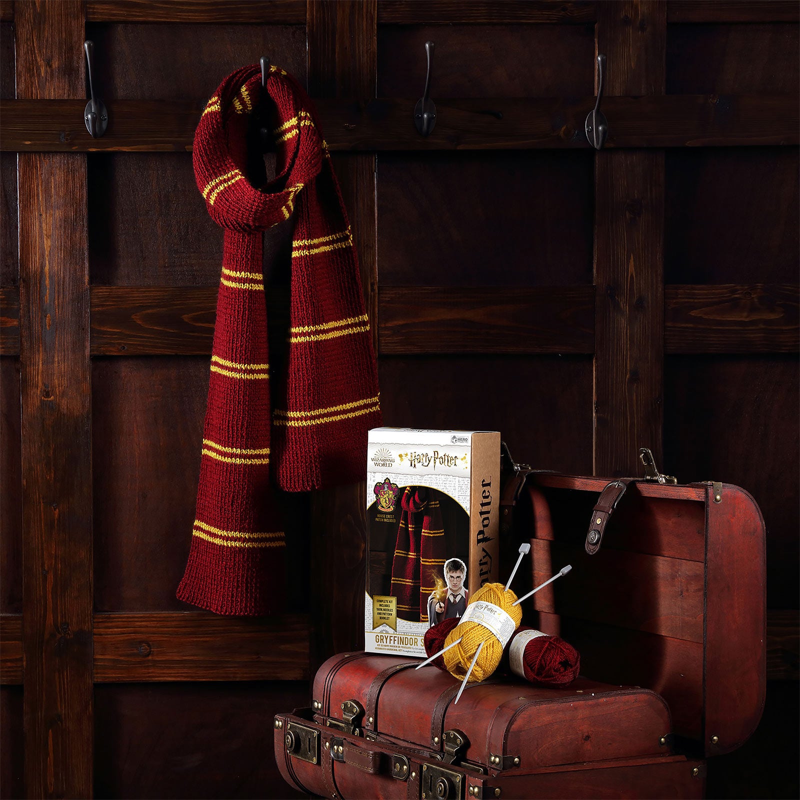 Product image Harry Potter - Gryffindor Scarf Knitting Set