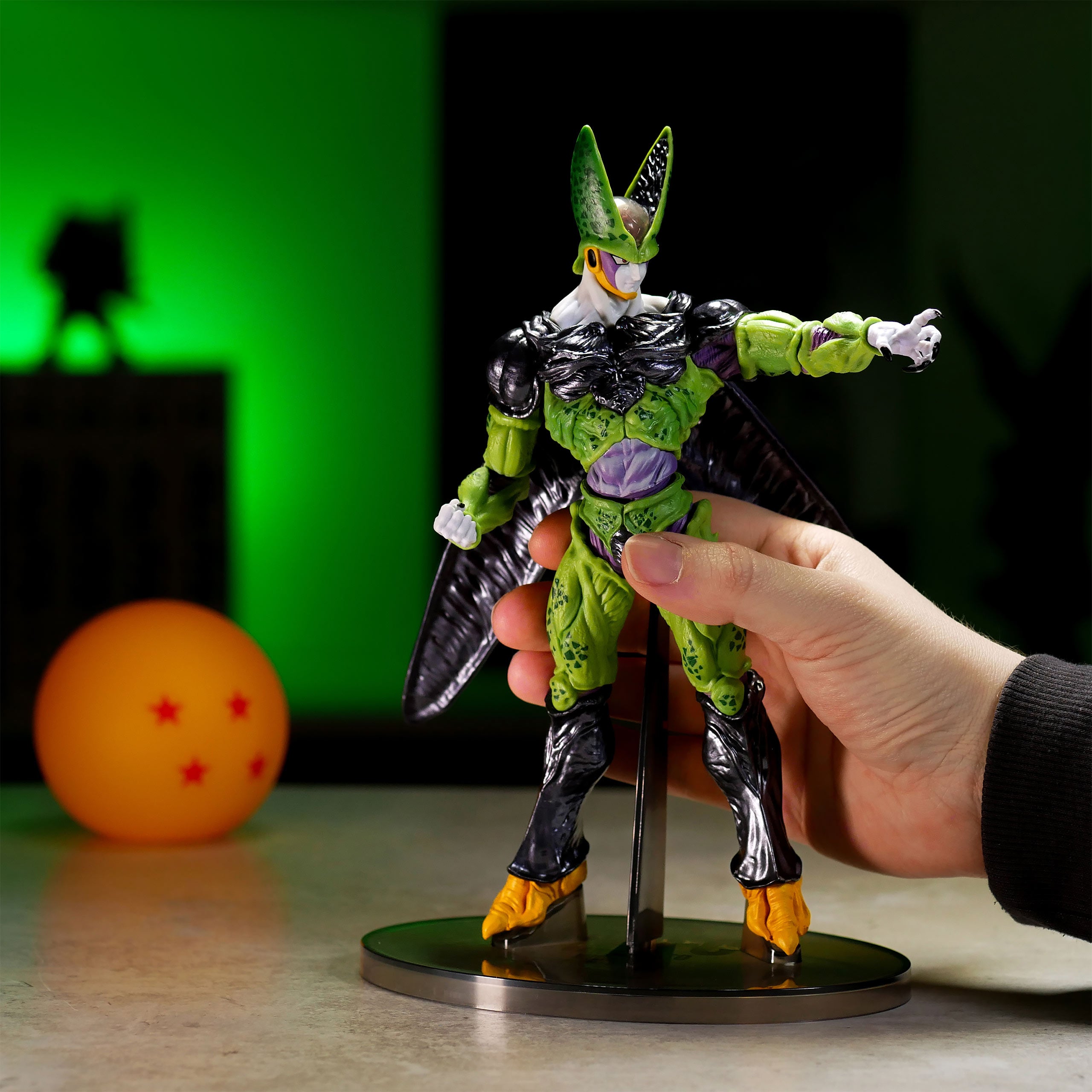 DRAGONBALL　フィギュア Dragon Ball Z - Cell Figure 22.4 cm – Elbenwald