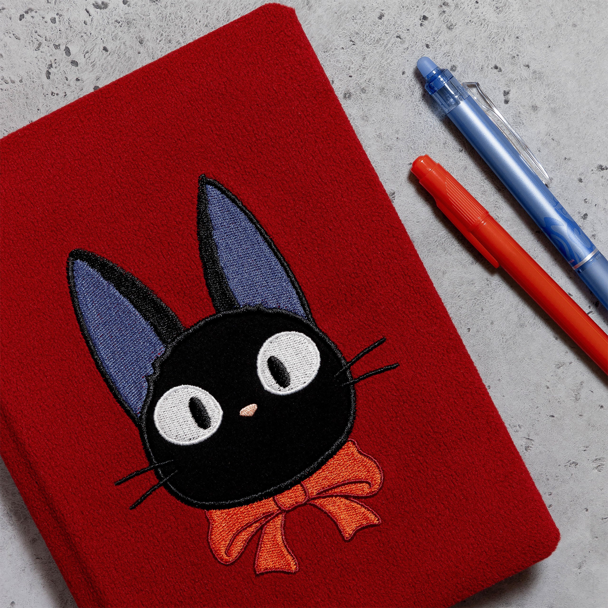 Kiki's Little Delivery Service - Jiji Plush Notebook A5 – Elbenwald