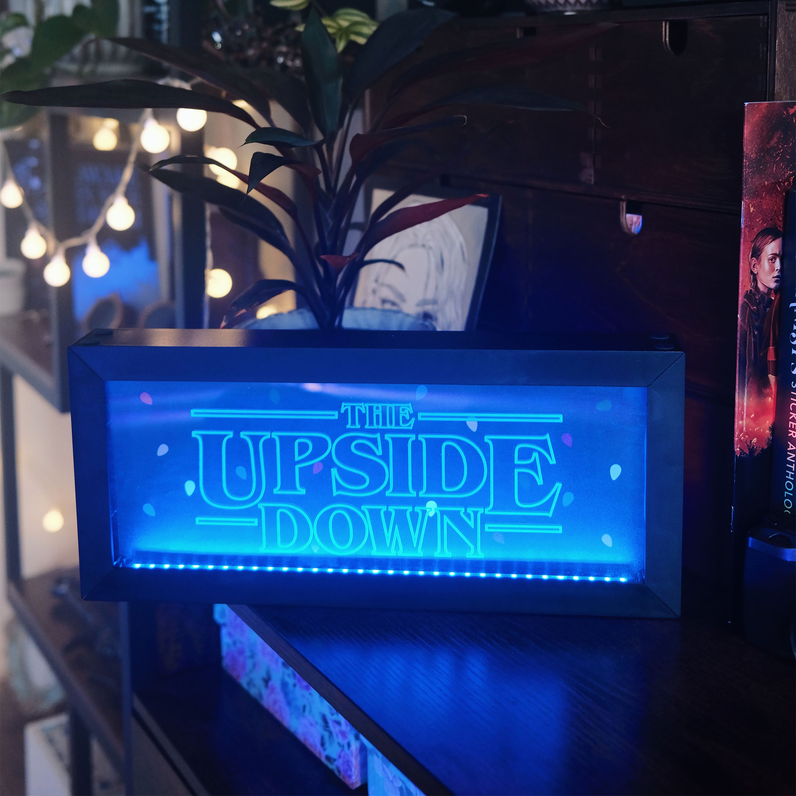 Stranger Things - Upside Down Lamp – Elbenwald