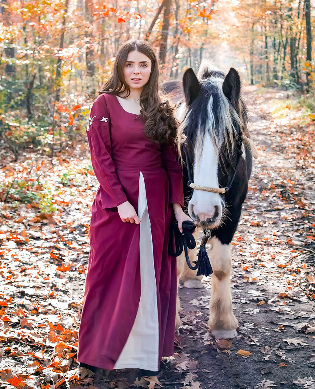 Product image Medieval dress Larina red beige