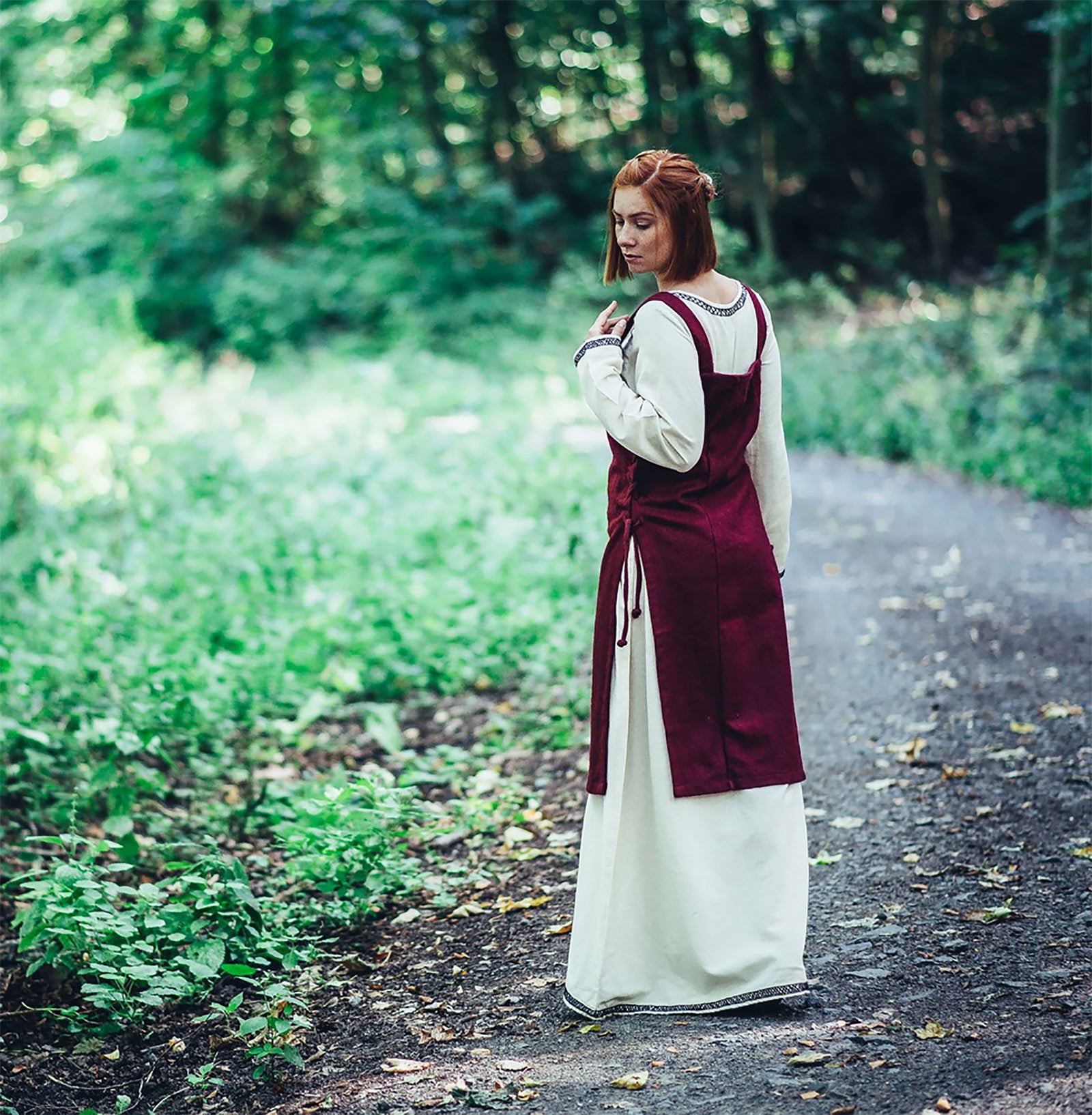 Product image Medieval overdress Aila red