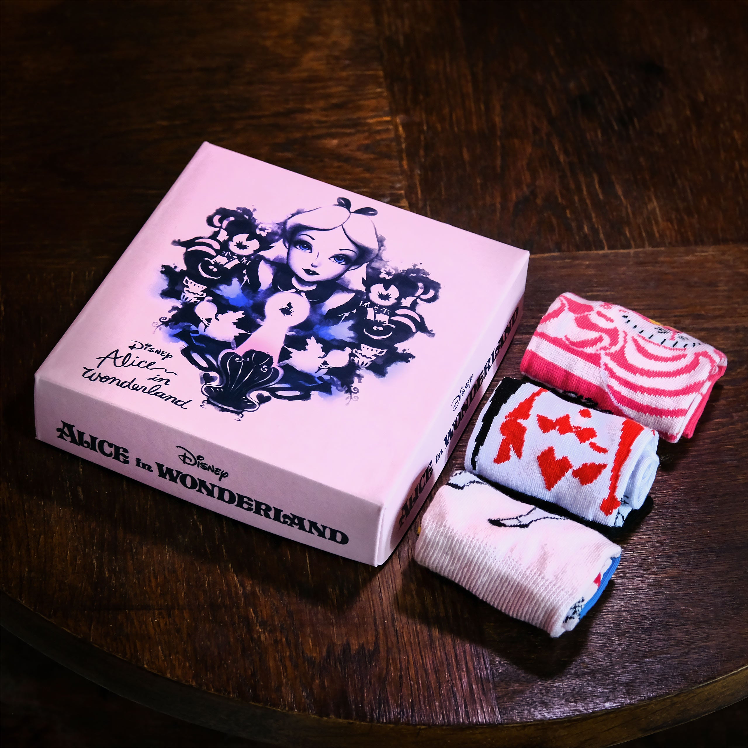 Alice in Wonderland Socks 3 Piece Set – Elbenwald