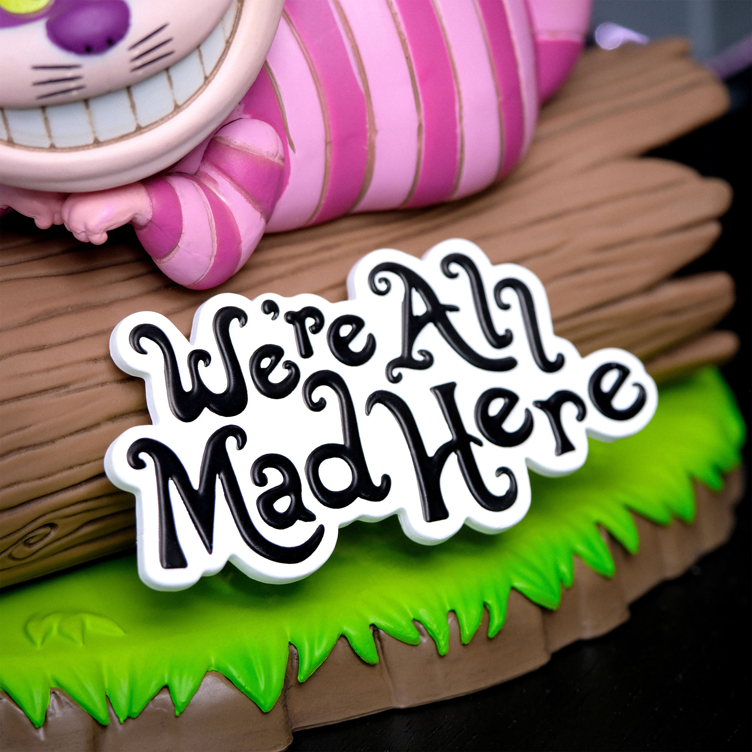 Cheshire Cat All Mad Here Diorama Figure - Alice in Wonderland