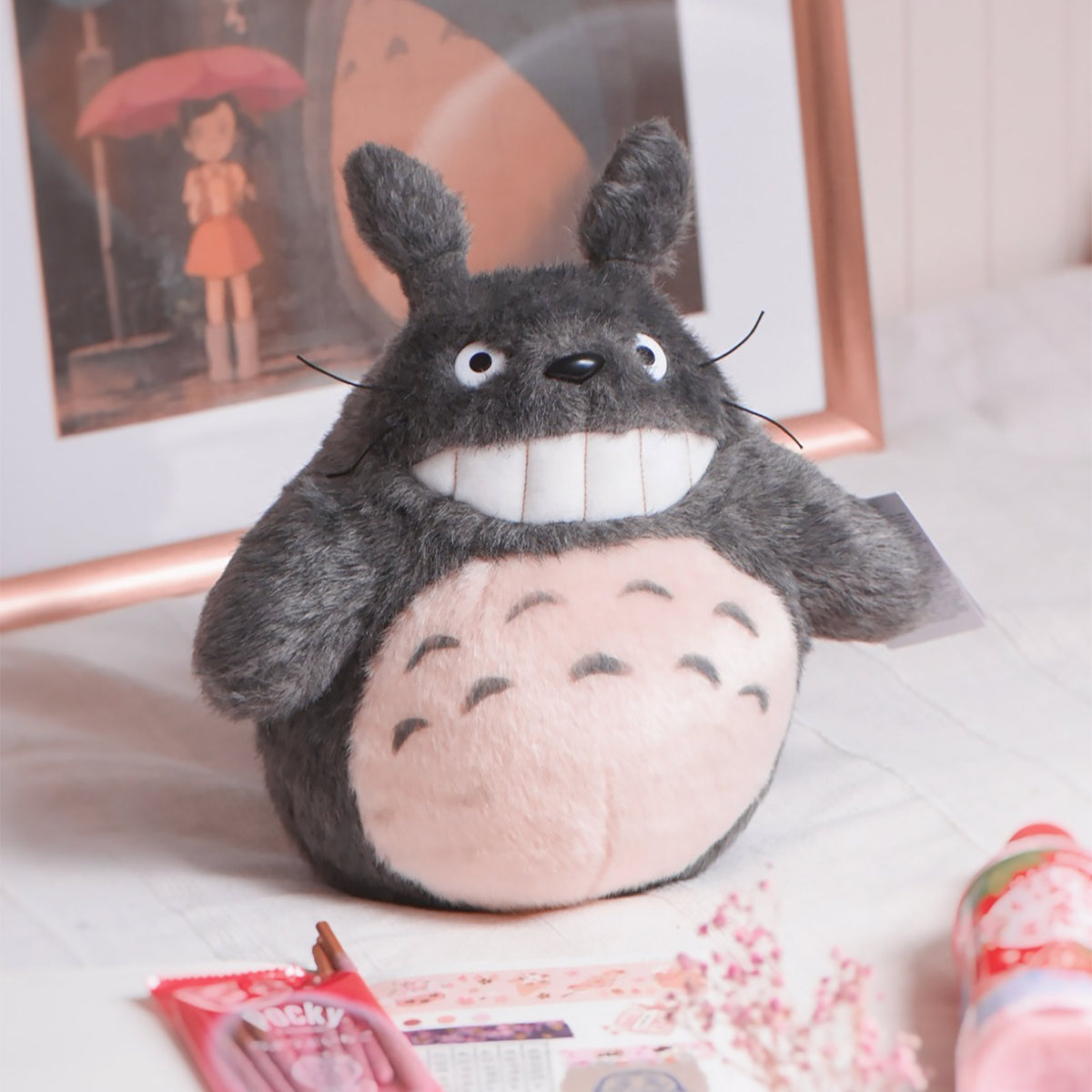 Product image Totoro - Smiling Plush Figure Grey
