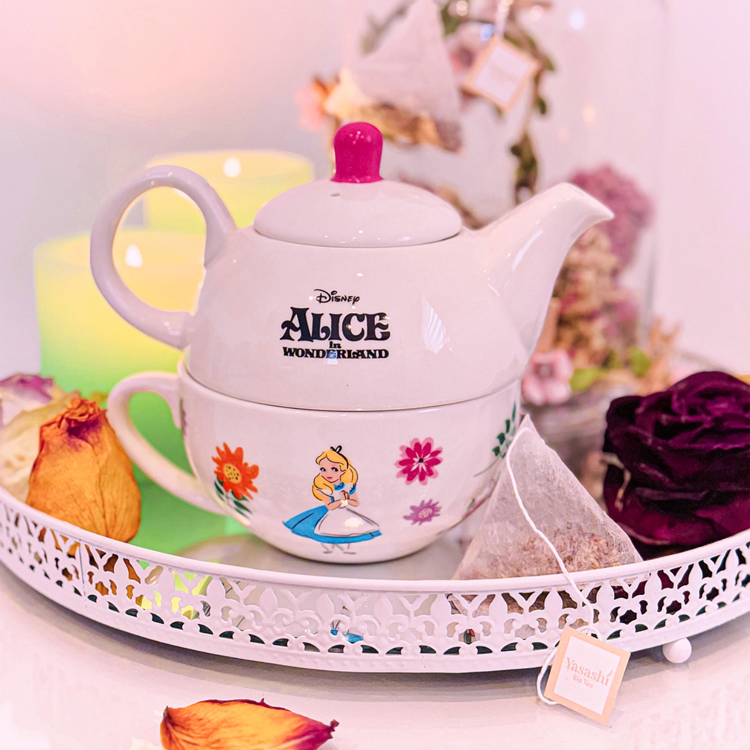 Product image Alice in Wonderland - Looking For Wonderland Tea Pot with Cup