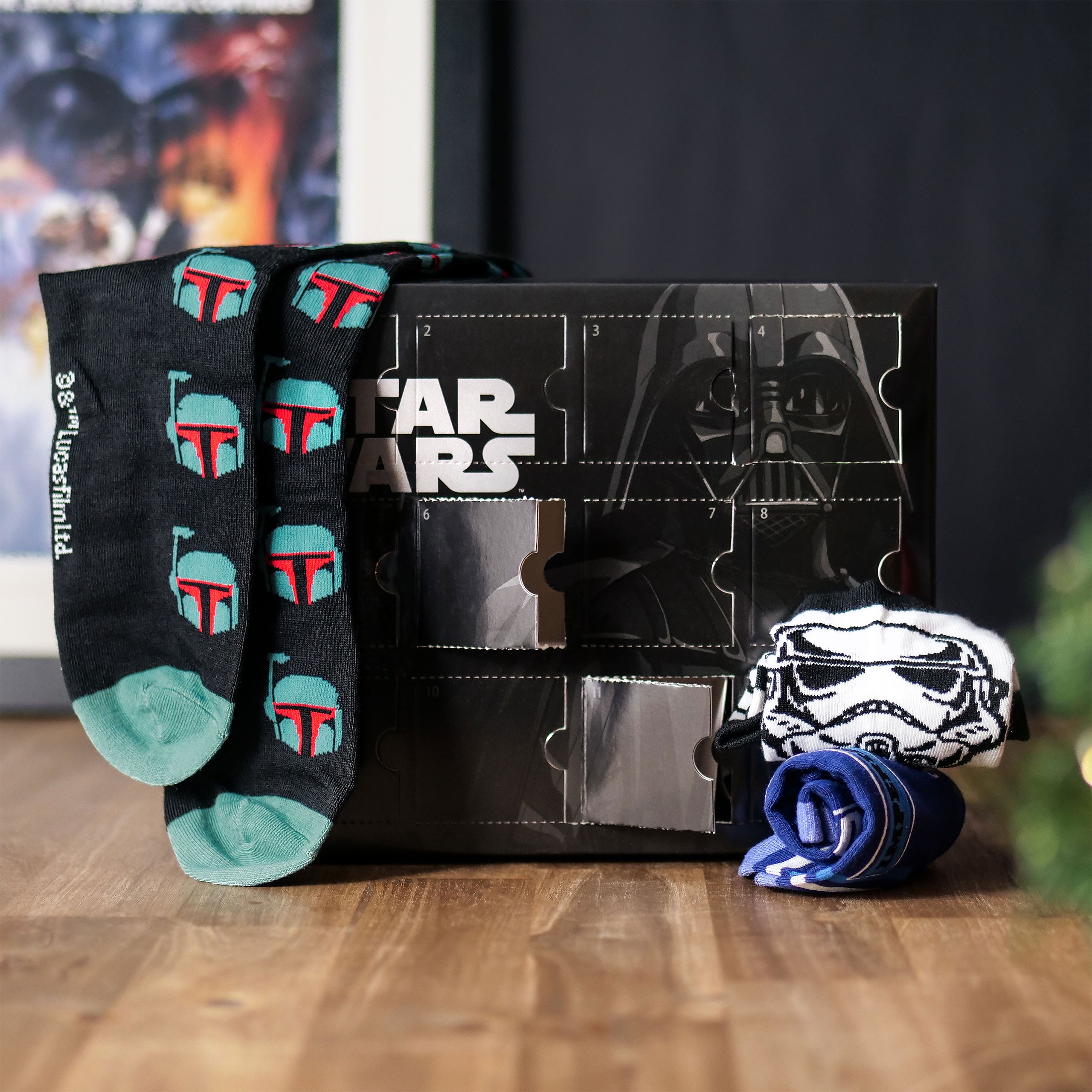 Star Wars - Darth Vader Socks Advent Calendar – Elbenwald