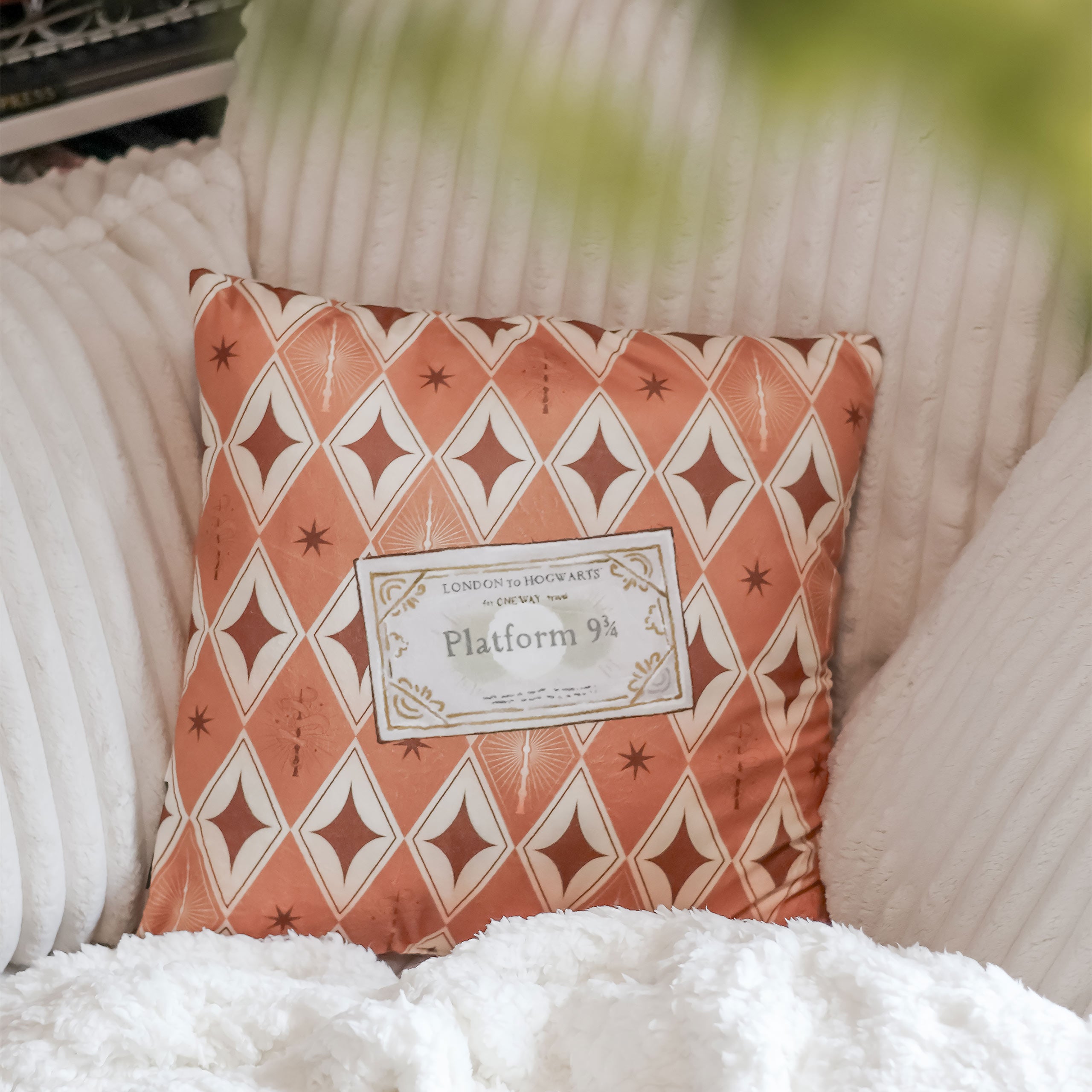 Harry Potter - Hogwarts Express Pillow – Elbenwald