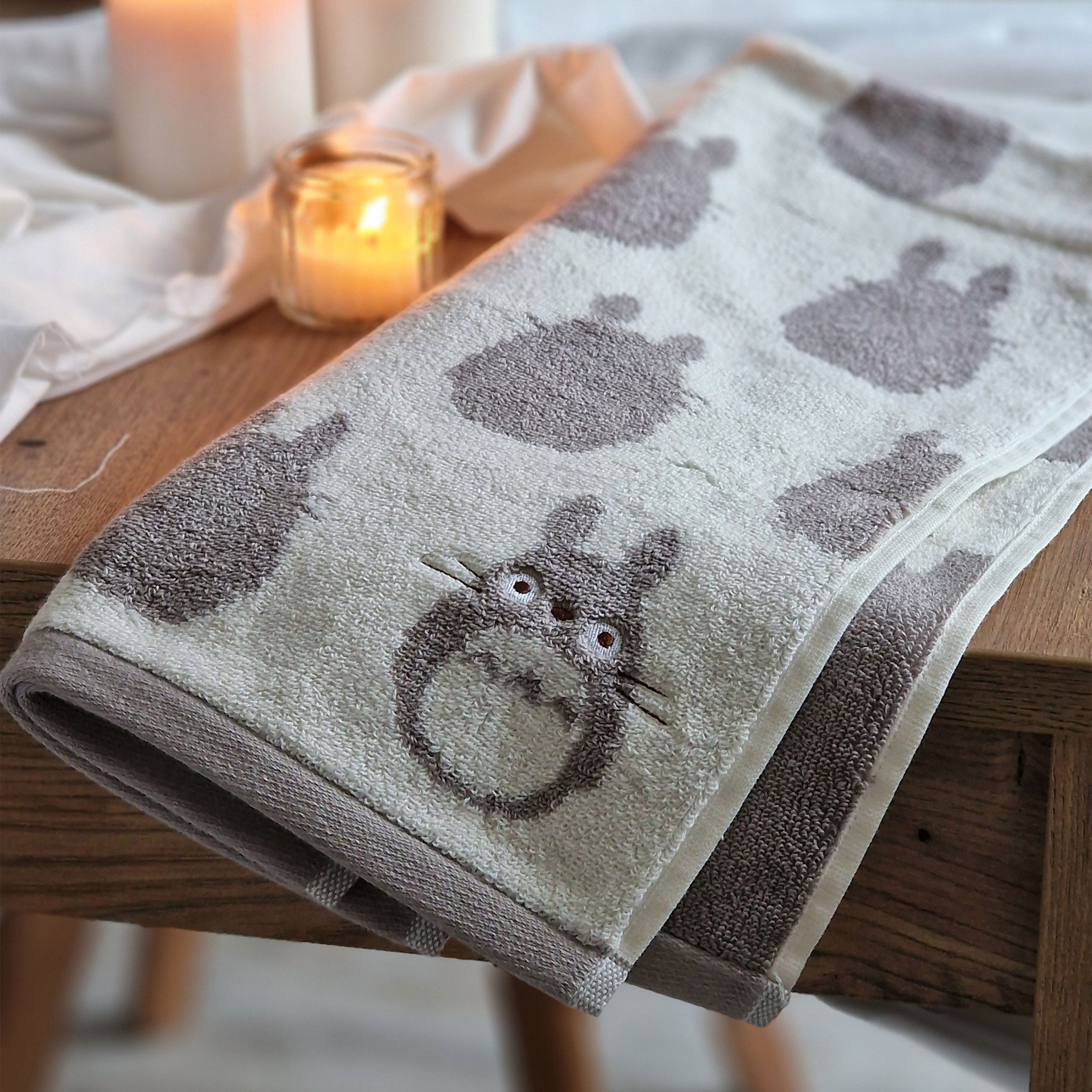 Totoro - Silhouette Totoro Mini Towel – Elbenwald