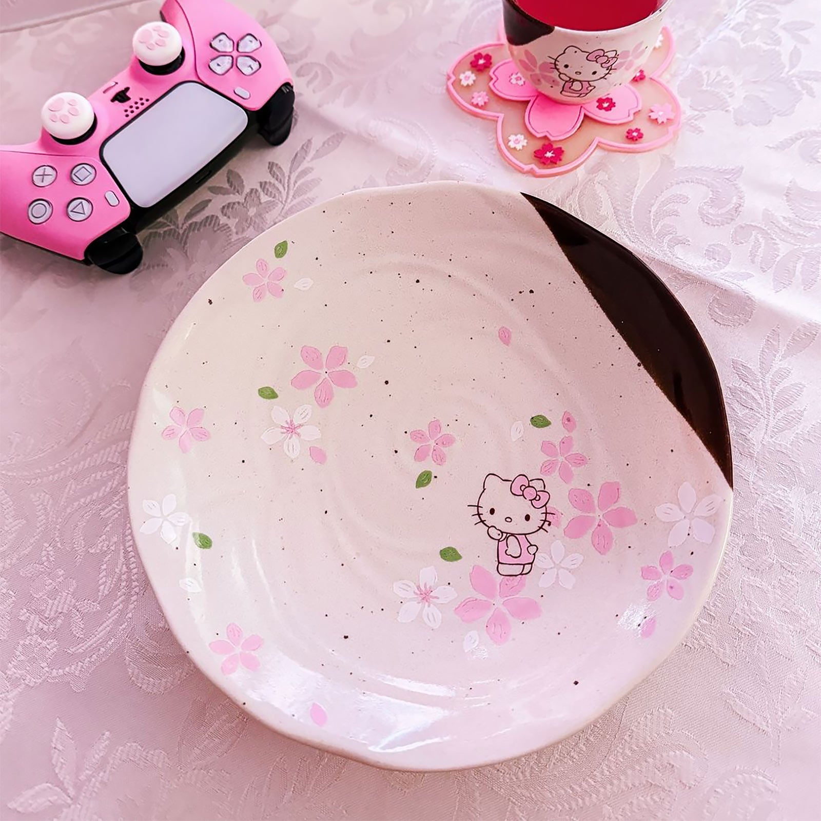 Hello Kitty - Mino Cherry Blossom Plate – Elbenwald