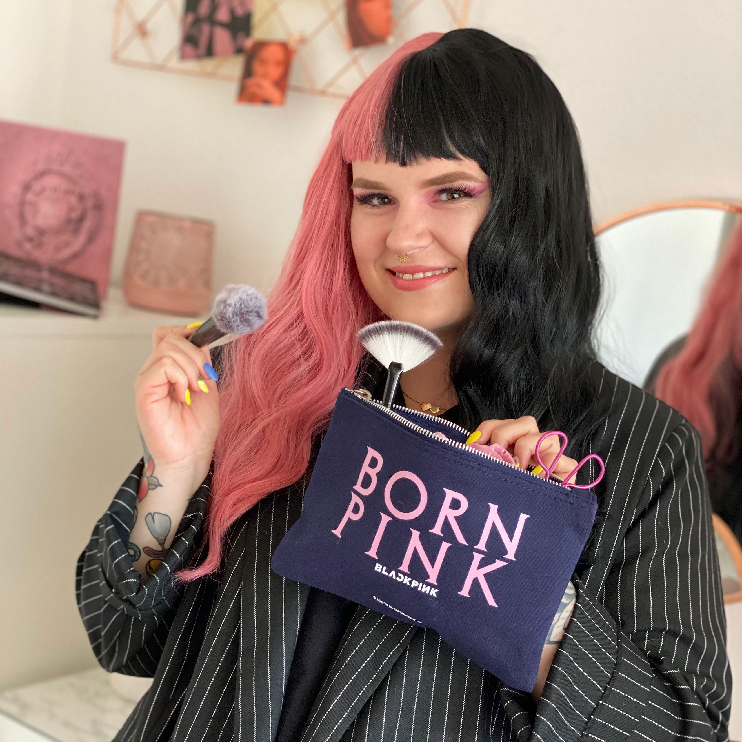 Blackpink - Born Pink Cosmetic Bag – Elbenwald