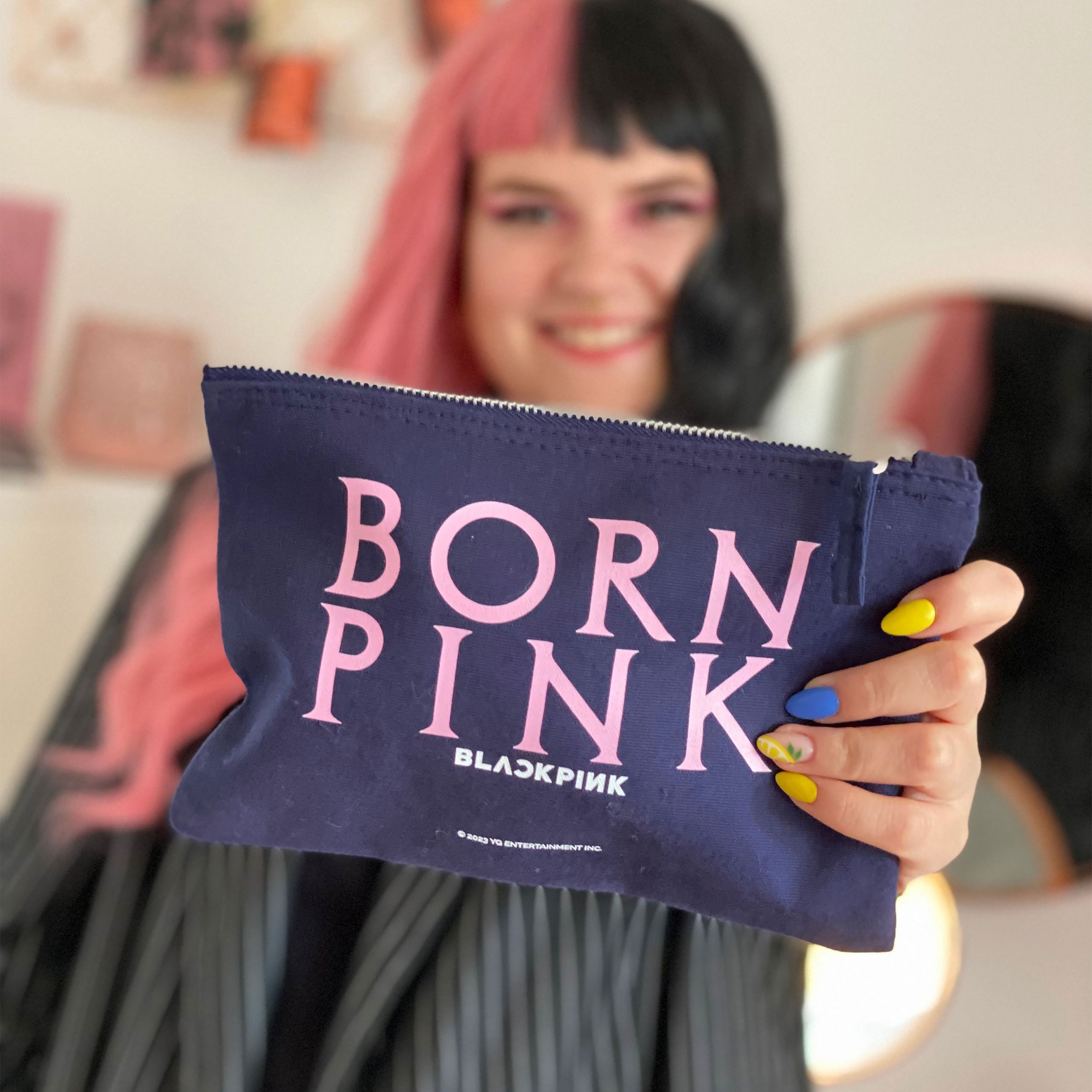 Blackpink - Born Pink Cosmetic Bag – Elbenwald