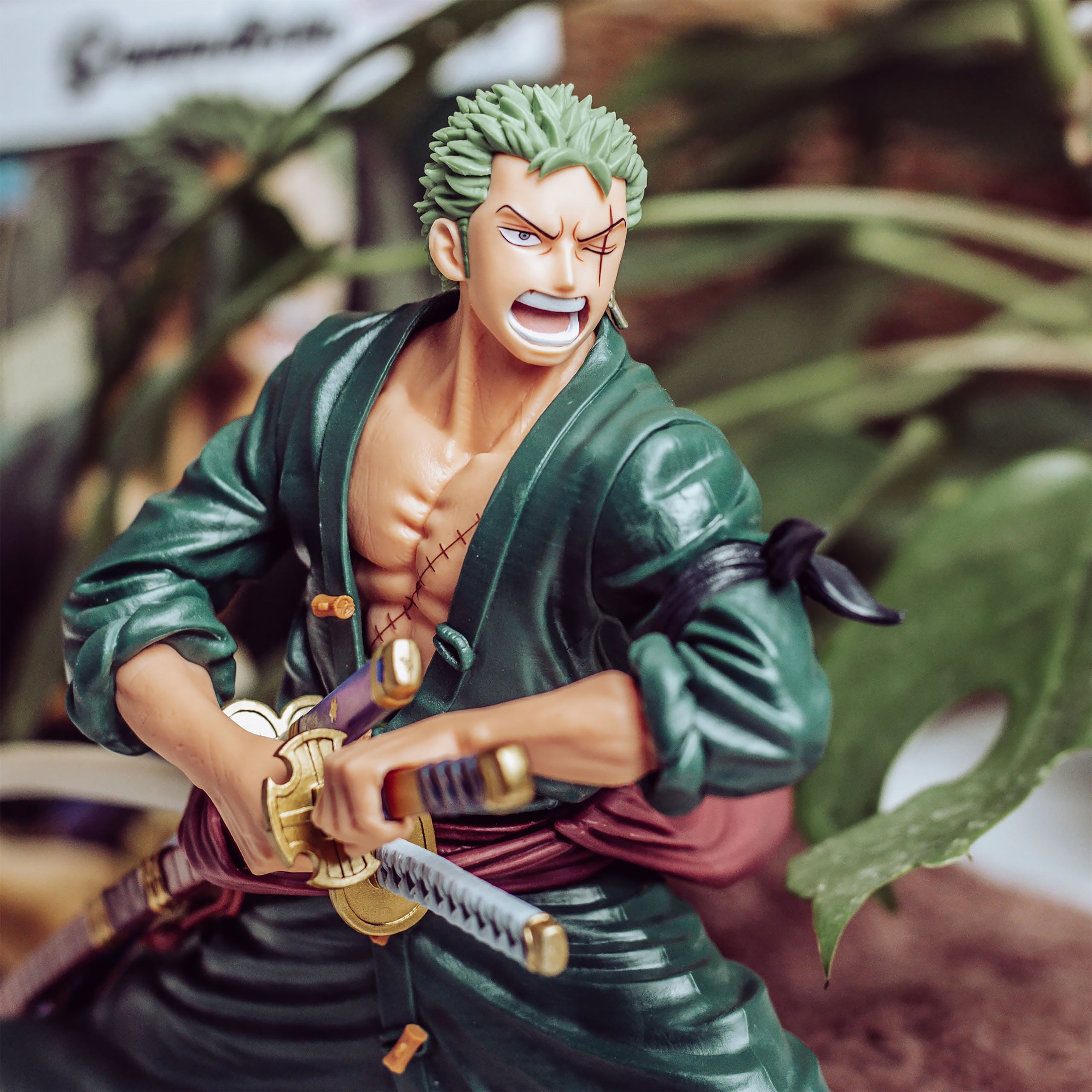 One Piece - Roronoa Zoro Grandista Figure 22cm – Elbenwald