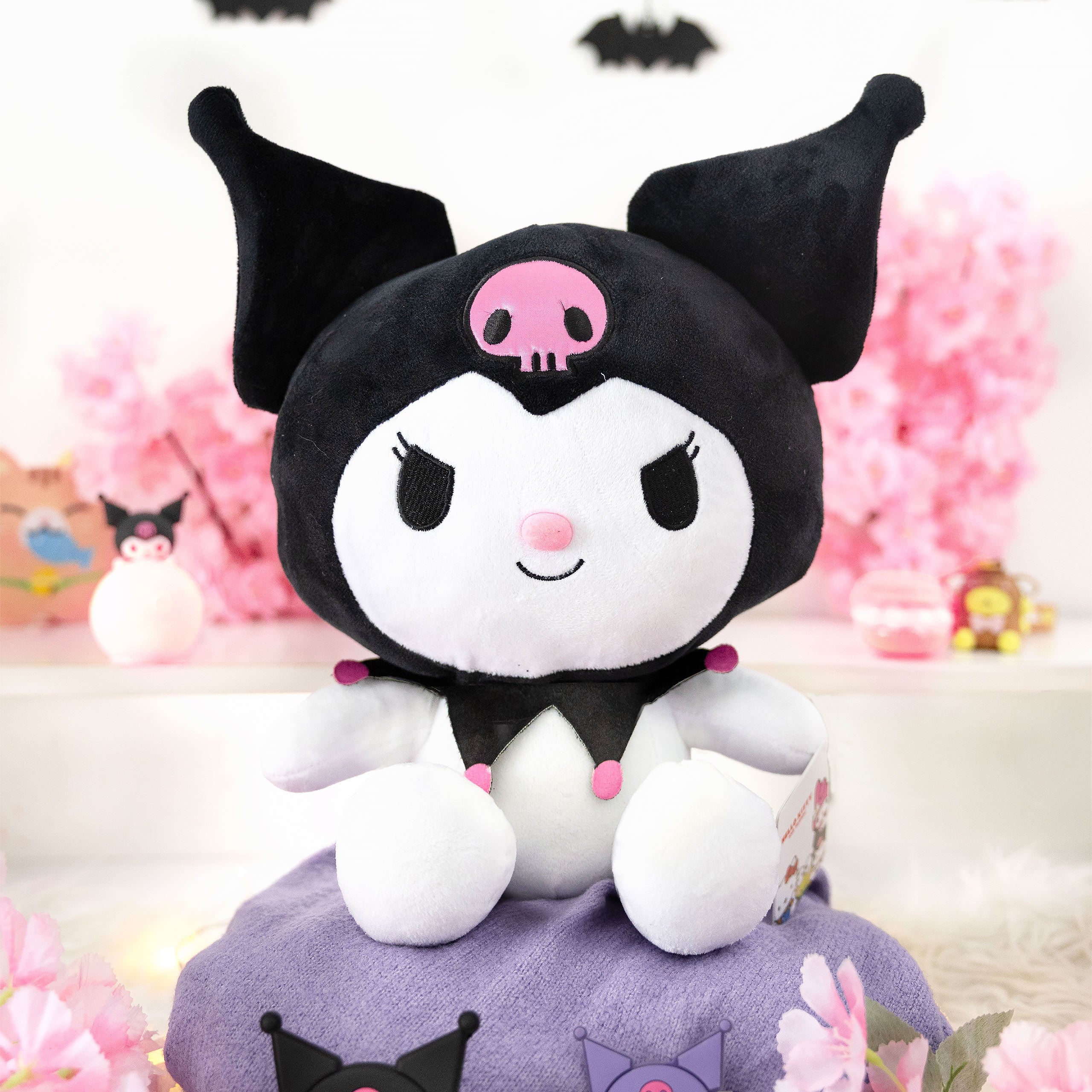 Sanrio - Hello Kitty Kuromi Plush Figure – Elbenwald