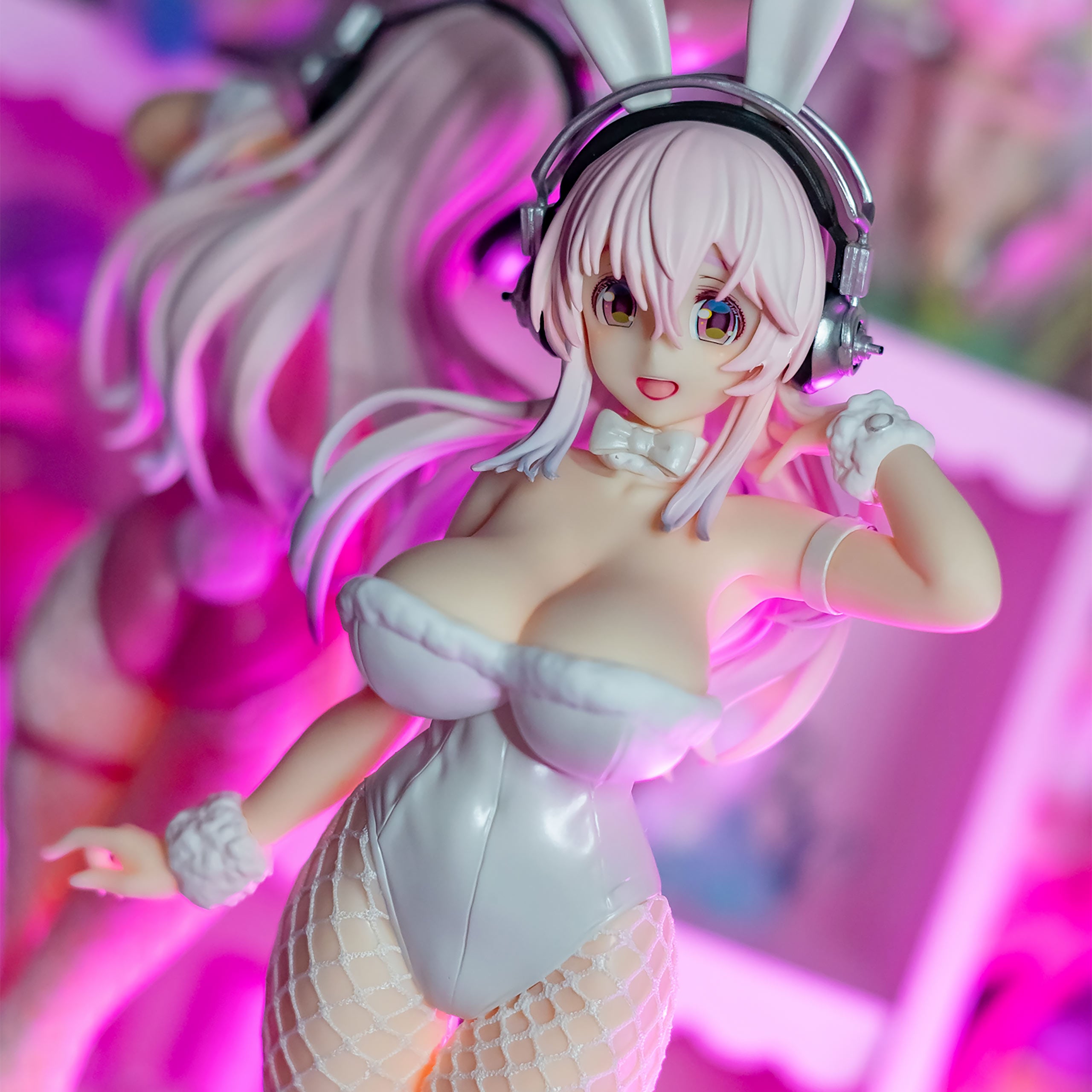 Super Sonico - BiCute Bunnies Figure Pearl White Version – Elbenwald