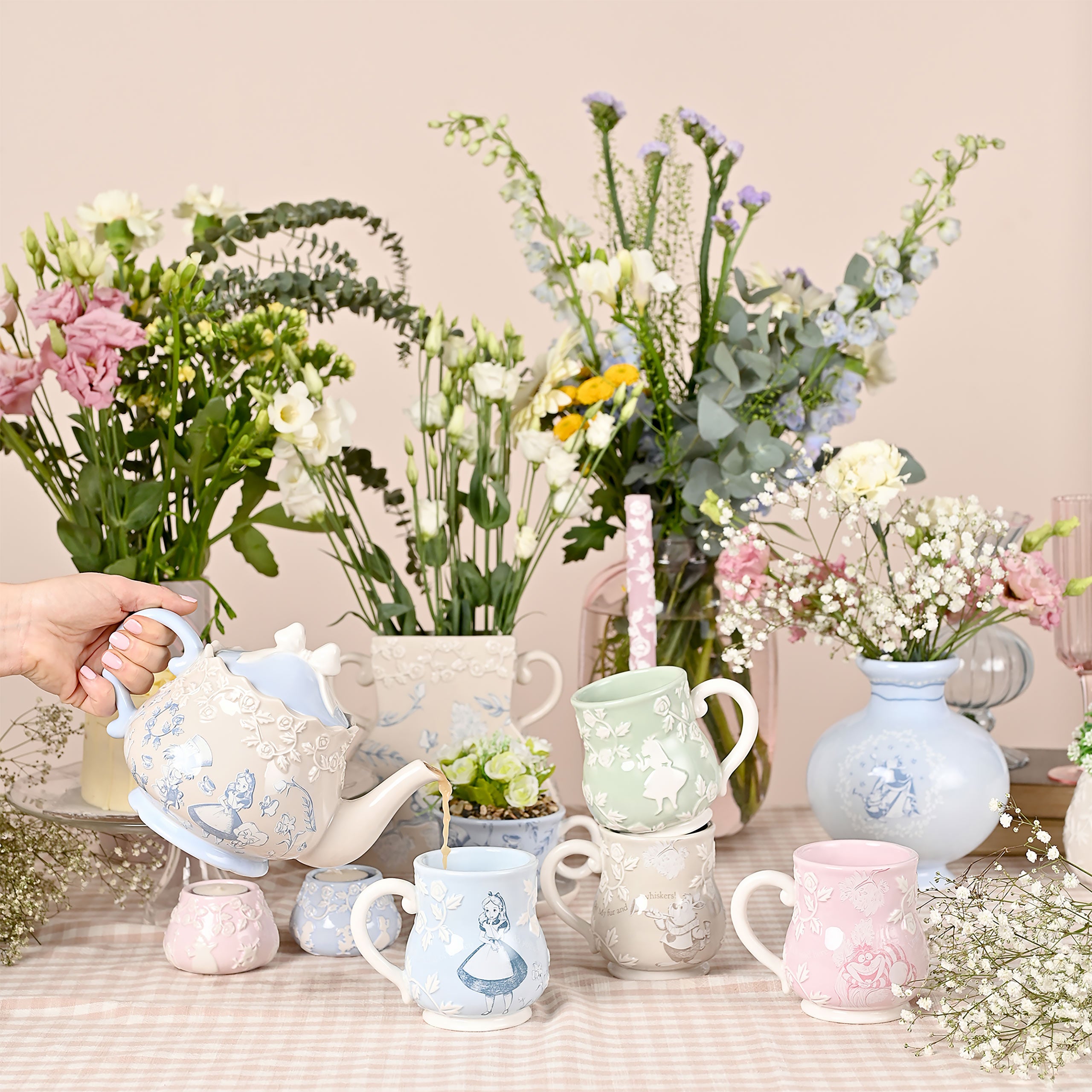 Product image Alice in Wonderland - Relief Mug