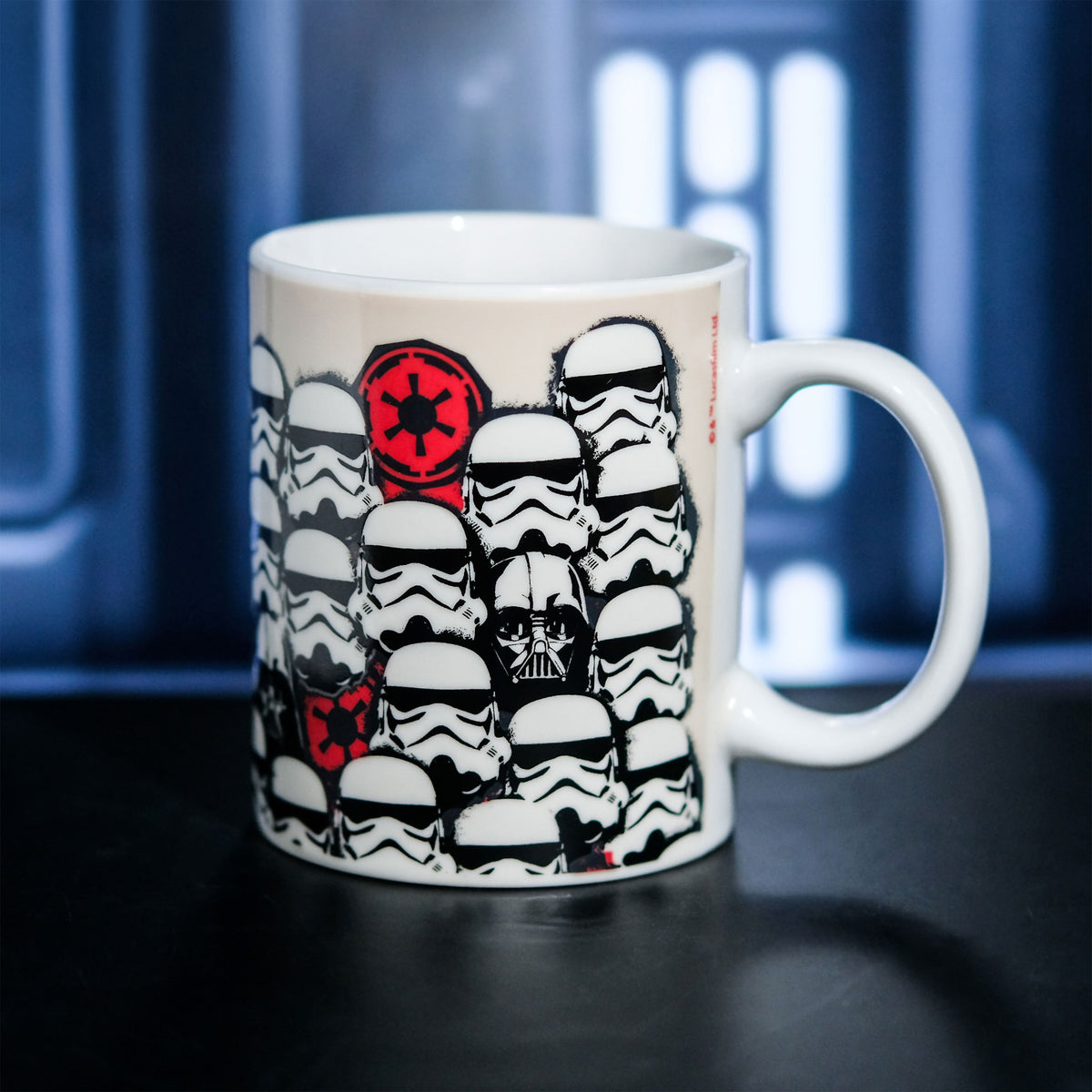 Product image Star Wars - Dark Side Stormtrooper Thermo Effect Mug