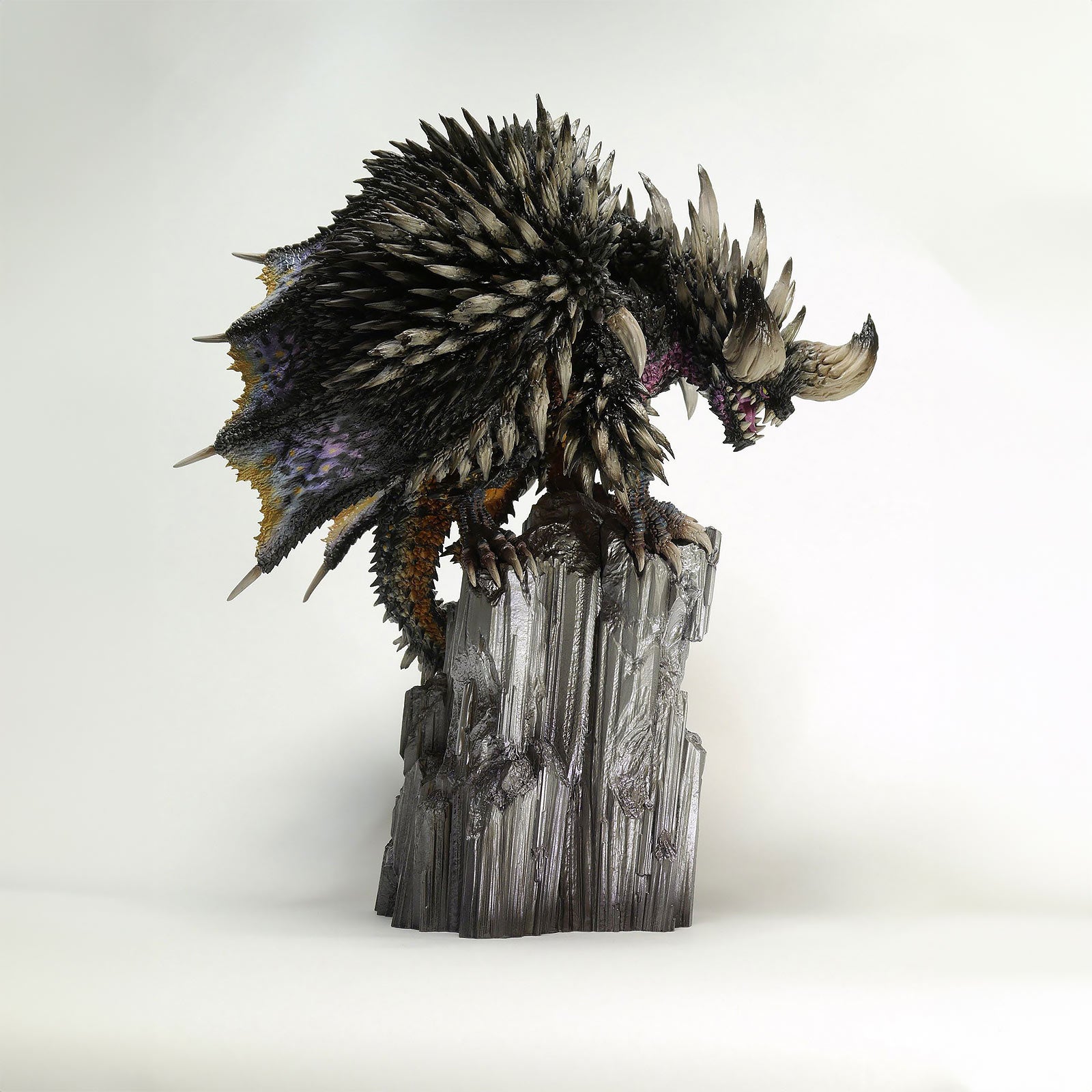 Nergigante 復刻版 フィギュア Monster Hunter - Nergigante Statue Creators Model Resell Version
