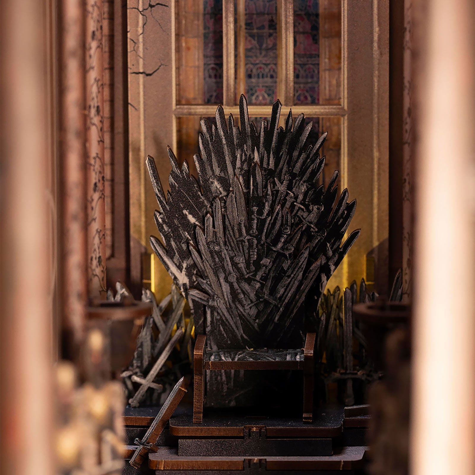 Product image Game of Thrones - Iron Throne Book Nook Wood Model Kit