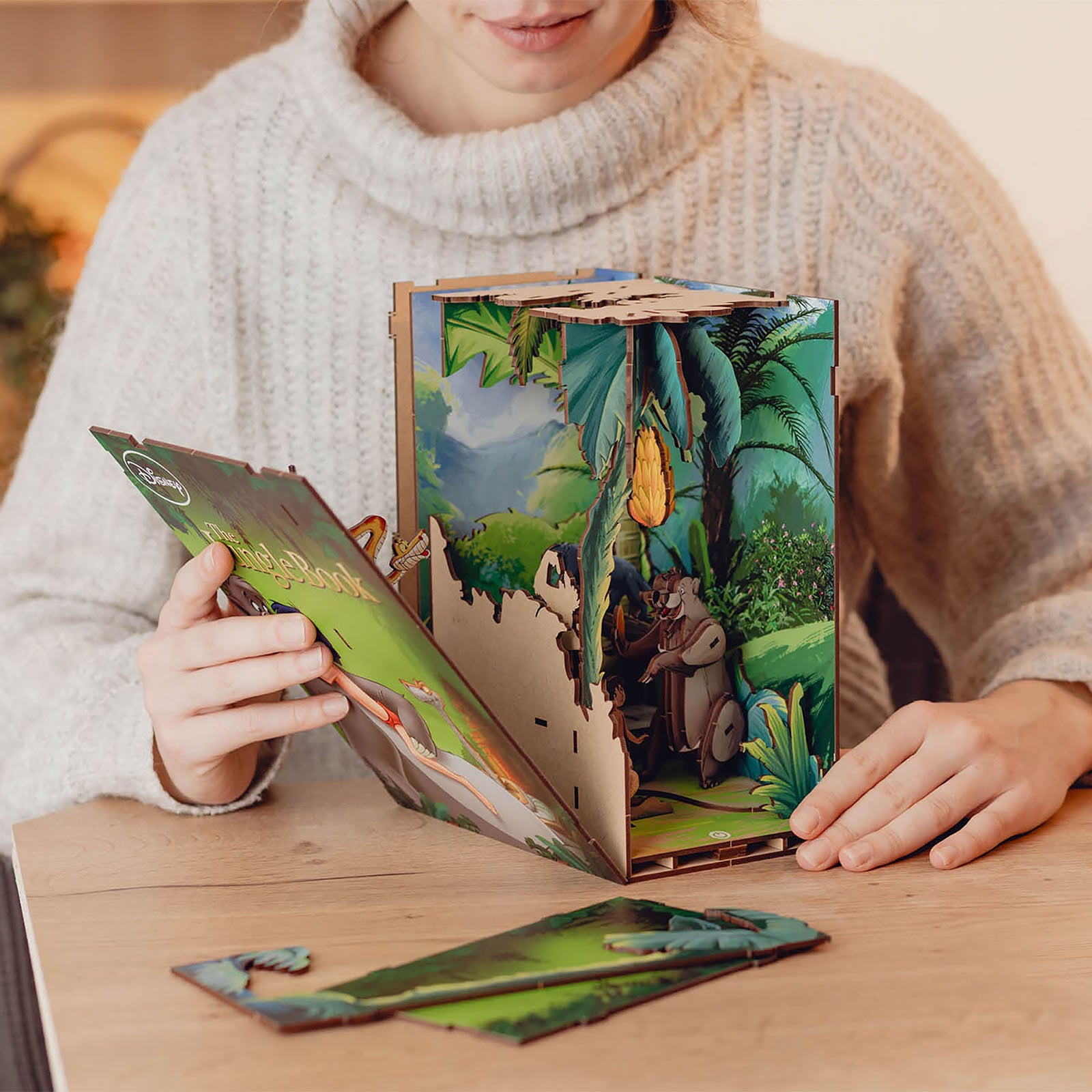 Product image Disney - The Jungle Book Book Nook Model Kit Wood