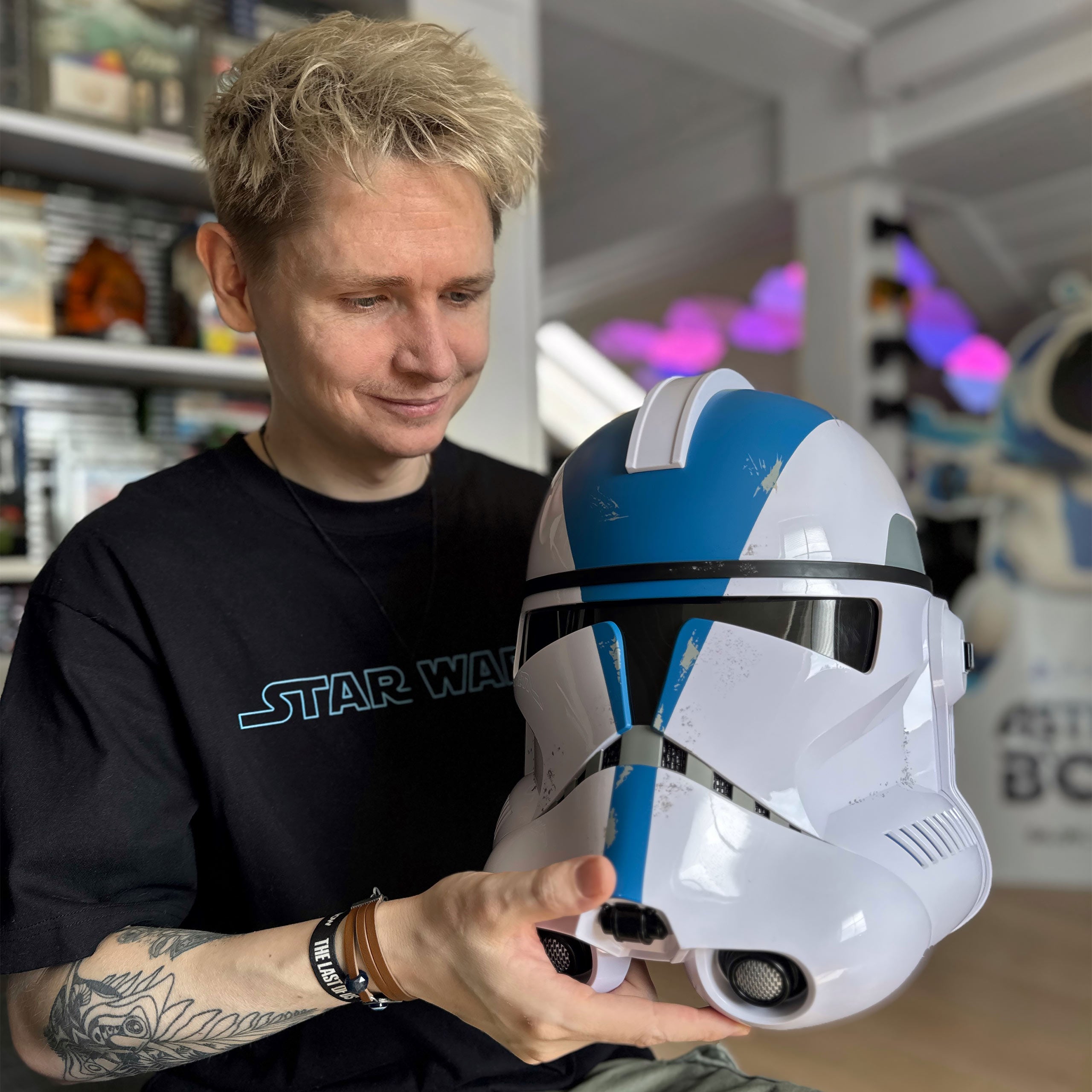 Product image Star Wars – Clone Trooper 501st Legion Helmet Replica with Sound Effects