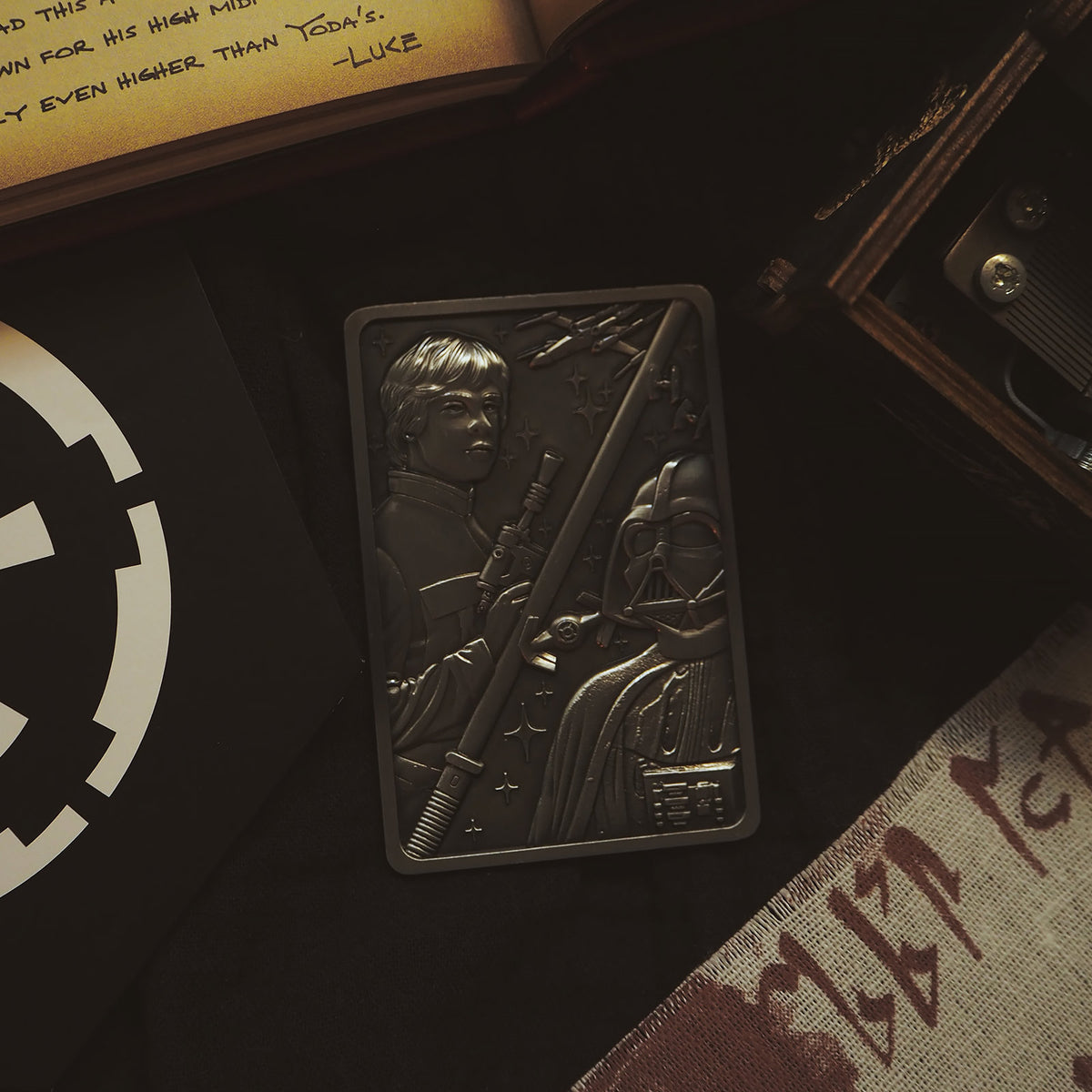 Product image Star Wars - Luke and Darth Vader Metal Bar Replica Limited Edition