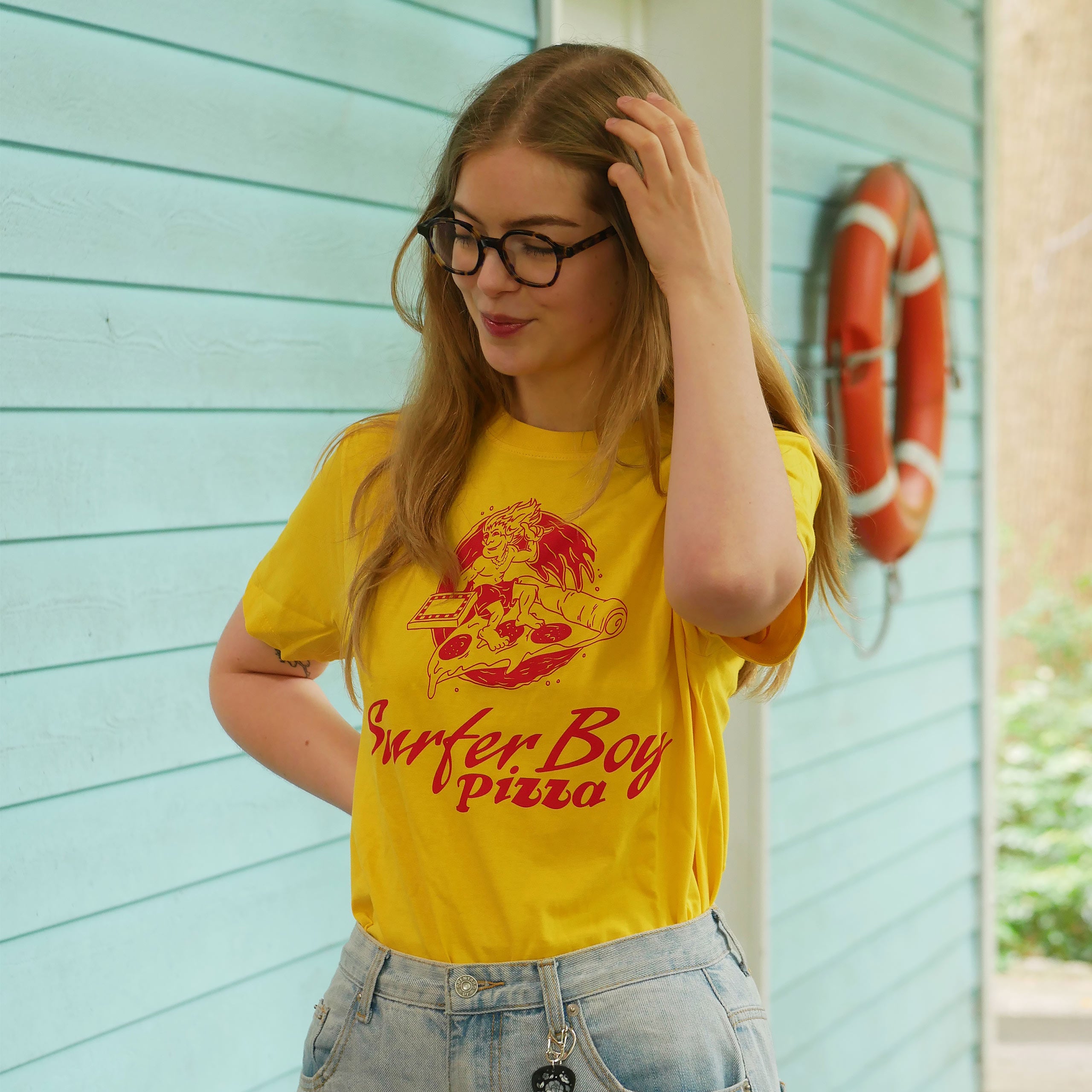 Stranger Things - Surfer Boy Pizza T-shirt yellow – Elbenwald