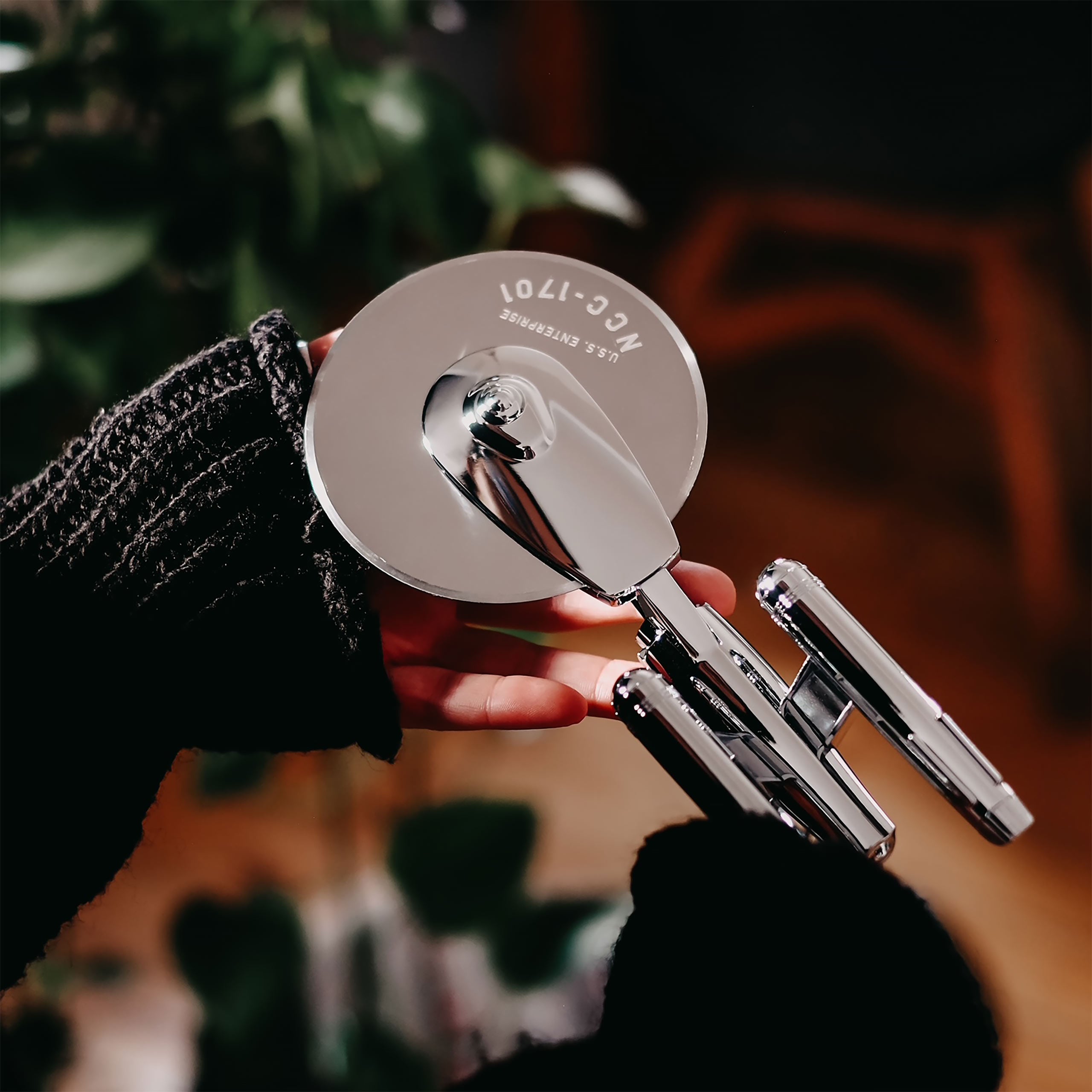 Star Trek - USS Enterprise NCC-1701 Pizza Cutter – Elbenwald