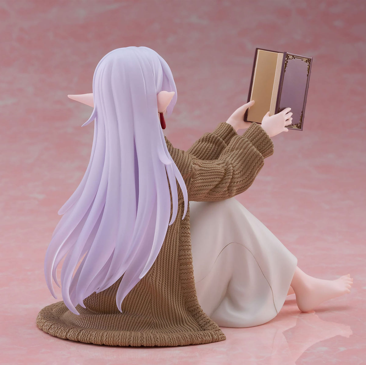 Product image Frieren: Beyond Journey's End - Frieren Desktop Cute Figure Roomwear Version