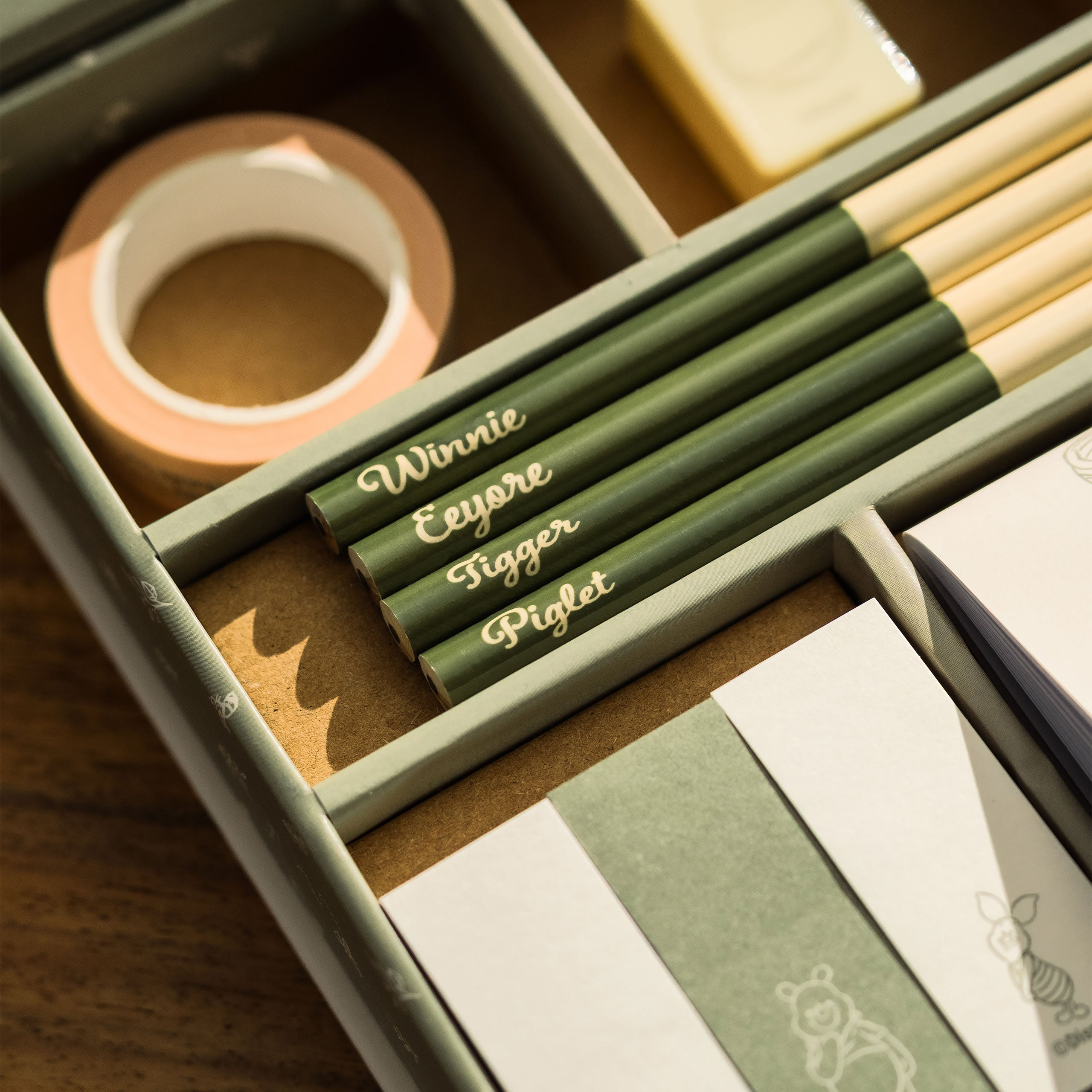 Winnie the Pooh - Friends Stationery Set – Elbenwald