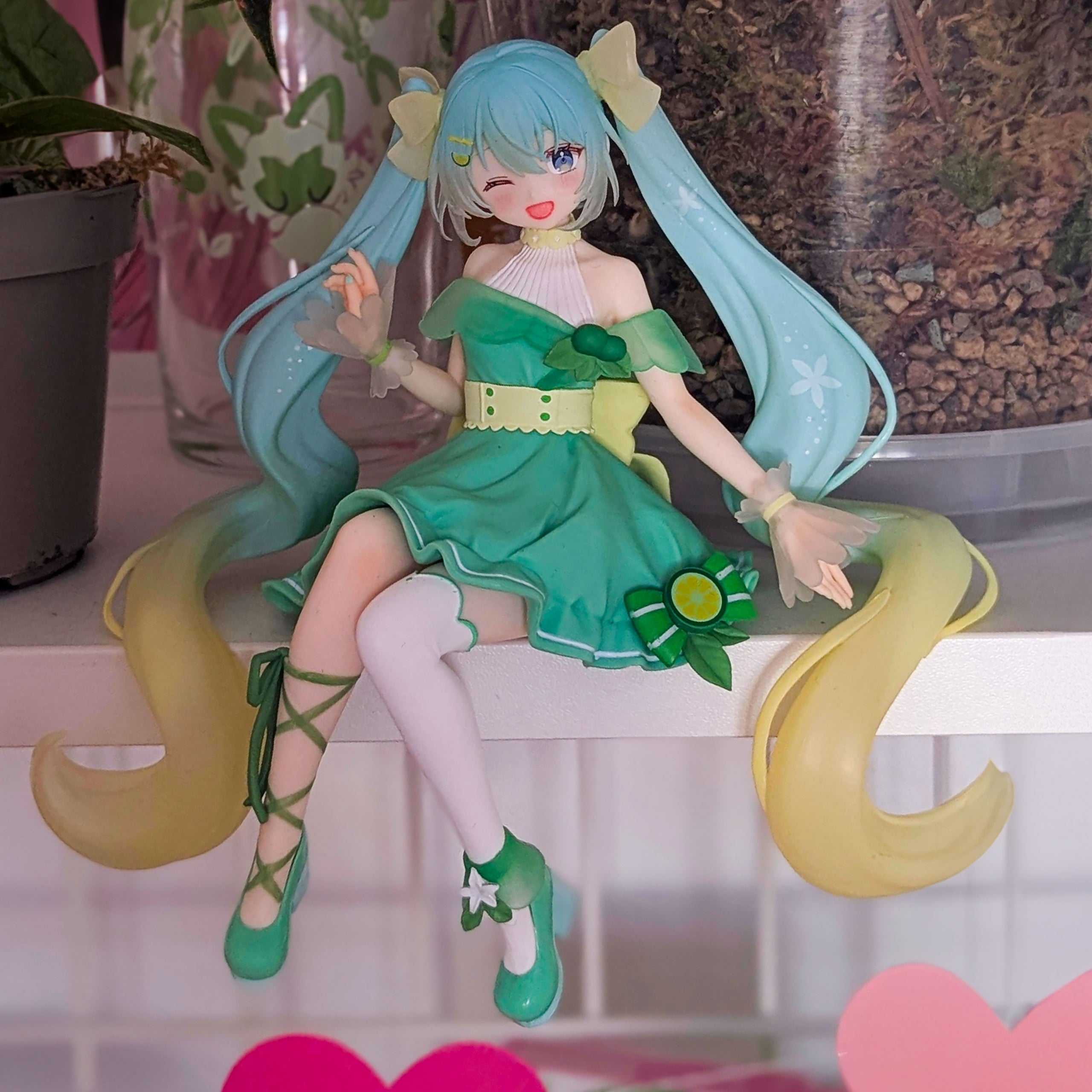 Miku Lime Noodle Stopper Figure - Hatsune Miku – Elbenwald
