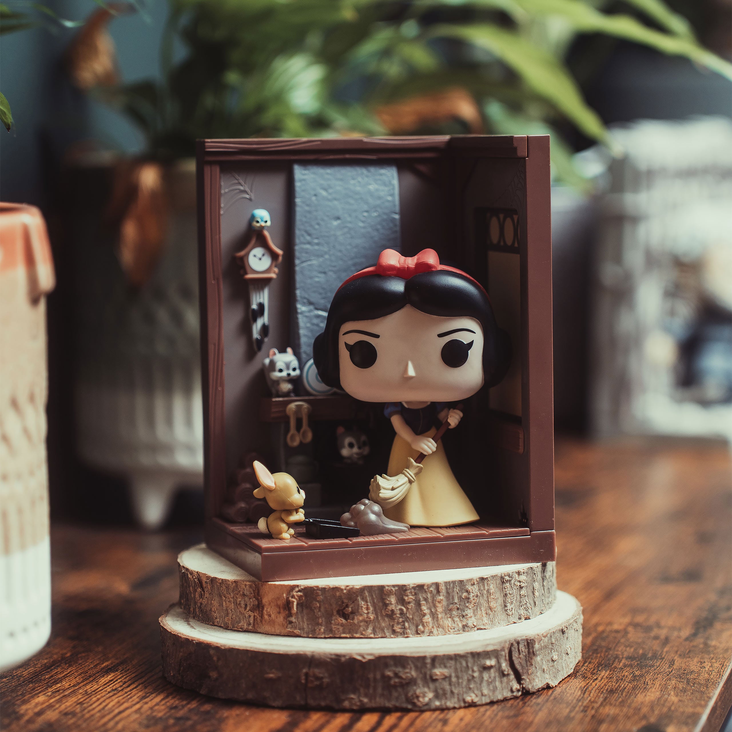 Snow White - Dwarf Cottage Funko Pop Nook Diorama – Elbenwald