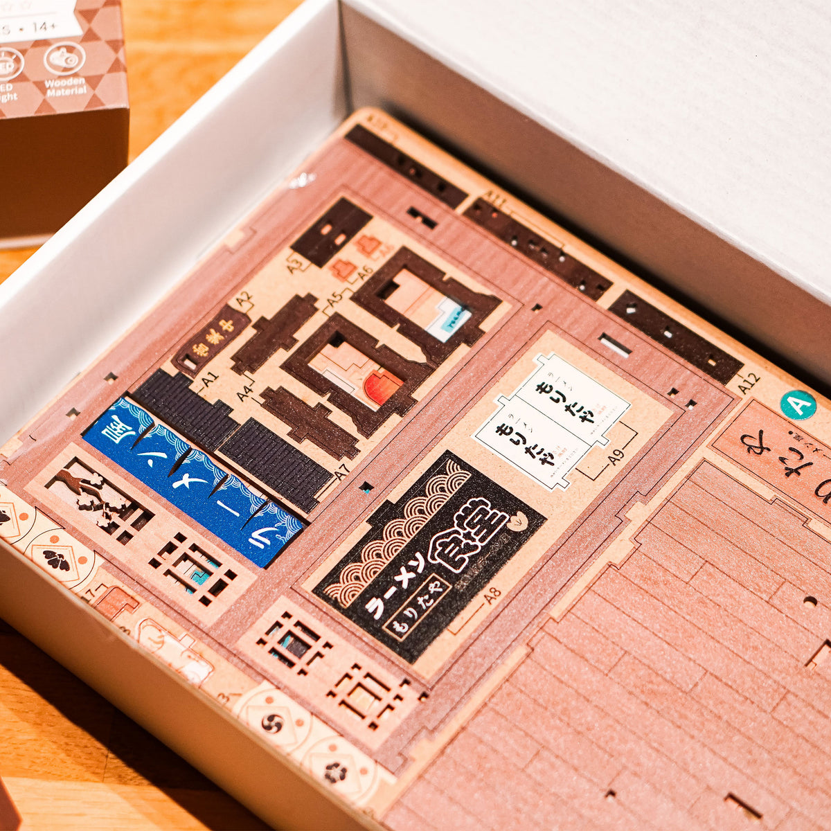 Product image CuteBee - Morita-Ya Miniature House Book Nook Model Kit