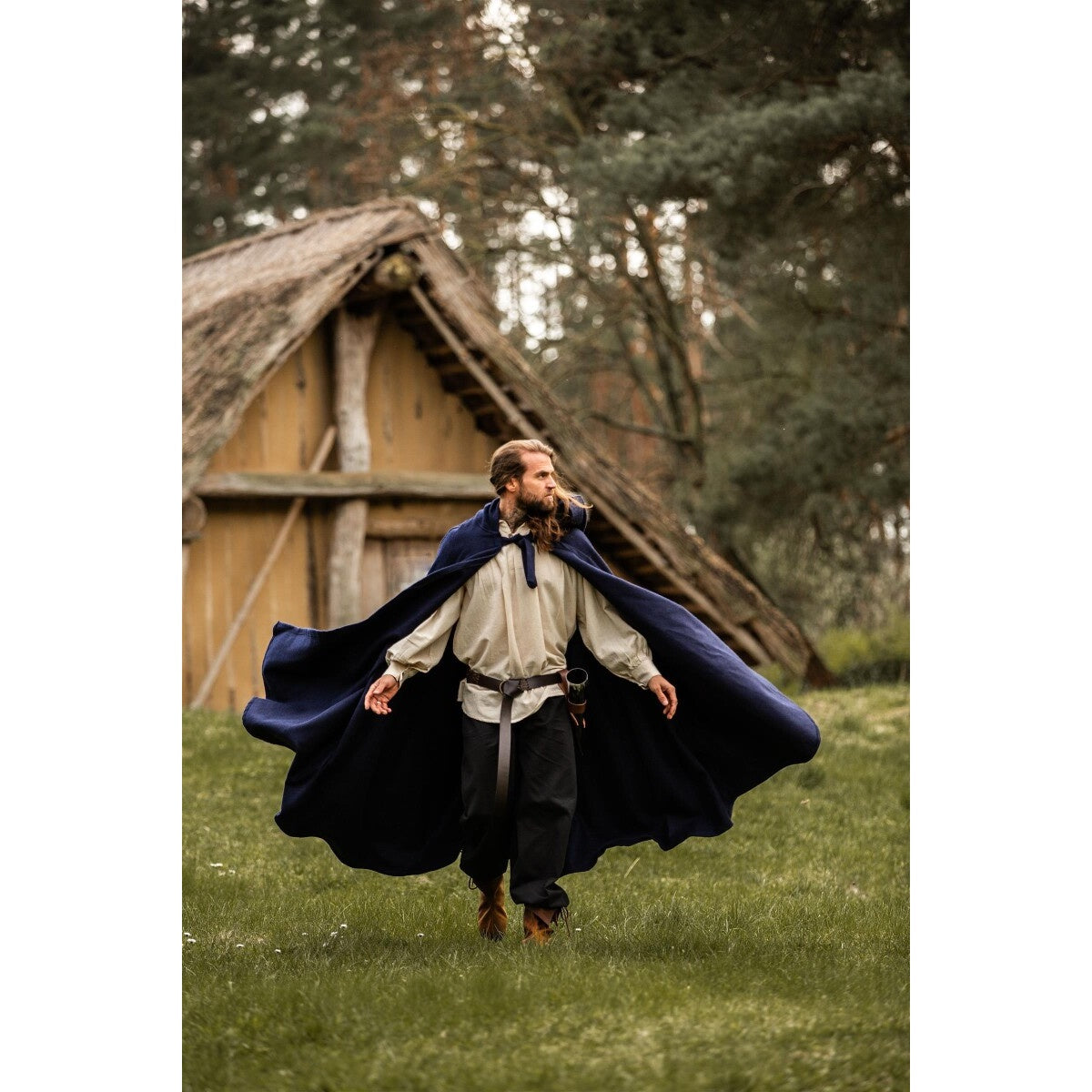 Product image Medieval Wool Cloak Hervir 131 cm