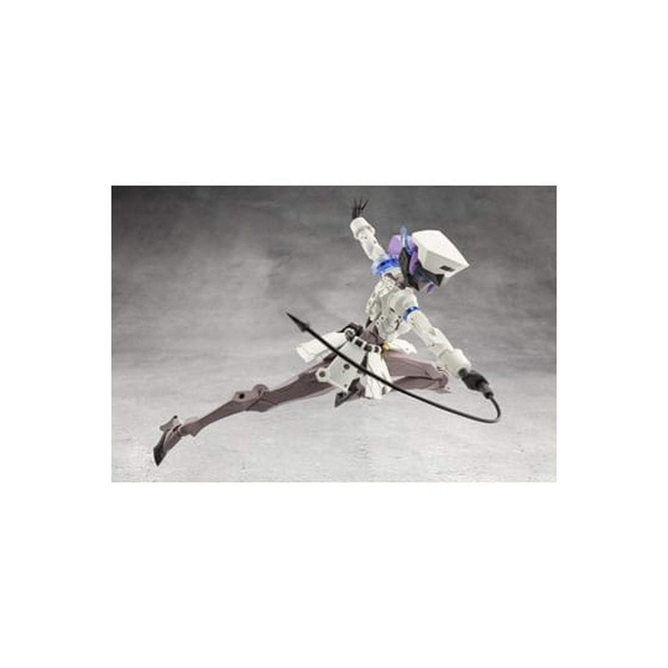 Product image Megalomaria Unlimited Universe – Vanguard Leader Model Kit Figure