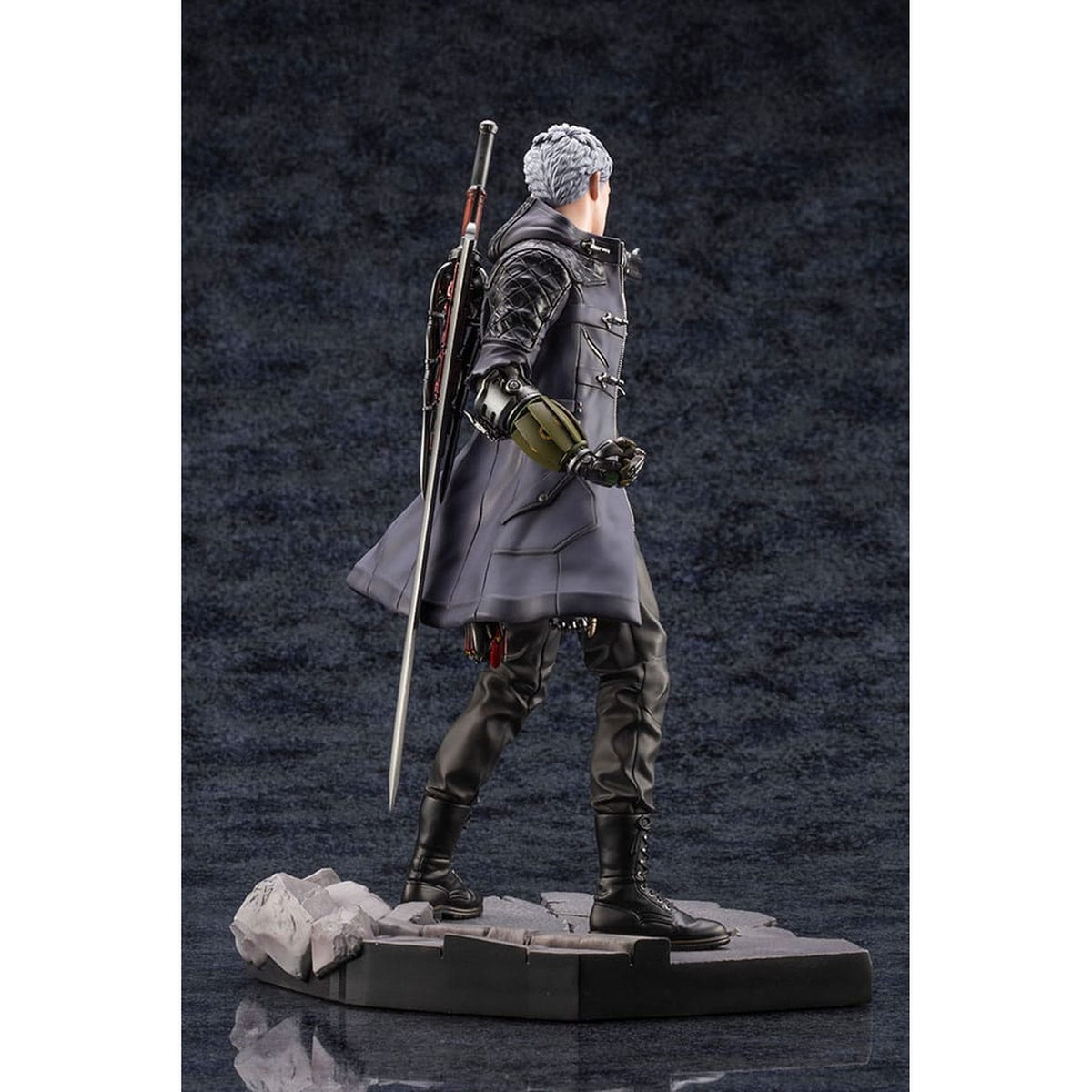 Product image Devil May Cry - Nero ARTFXJ Figure