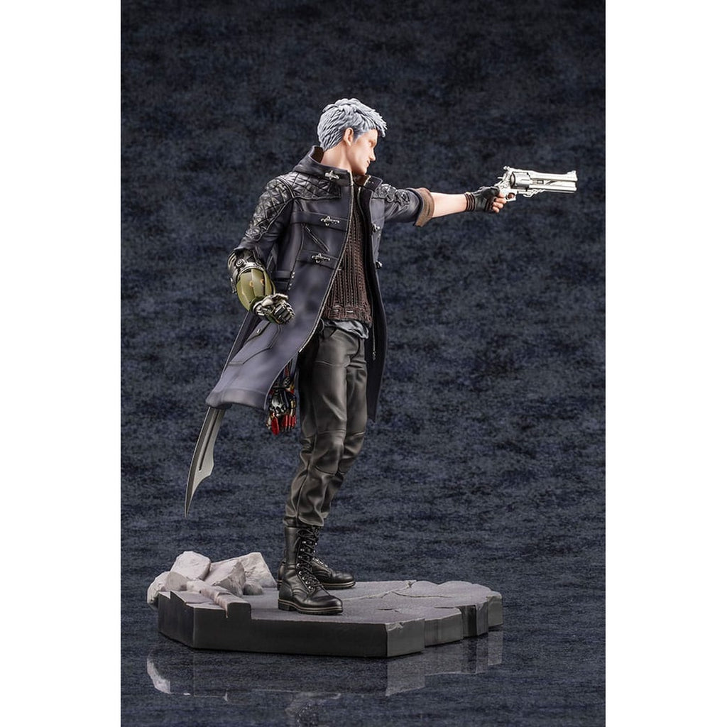 Product image Devil May Cry - Nero ARTFXJ Figure