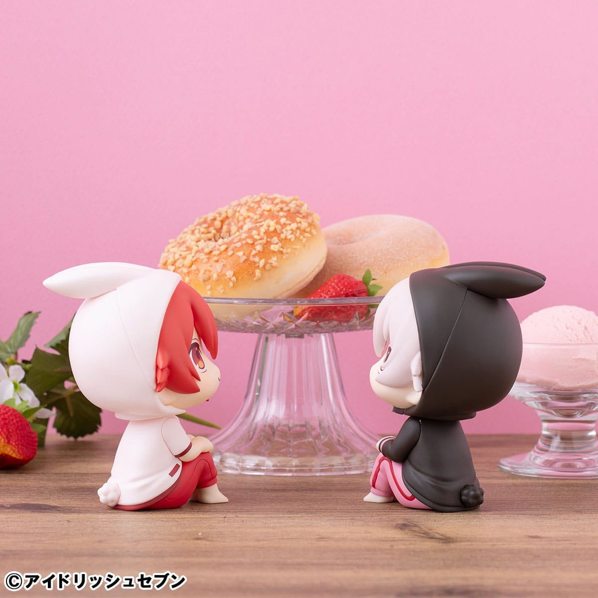 Product image Idolish7 Look Up PVC Statues Riku Nanase & Ten Kujo Set (with gift)