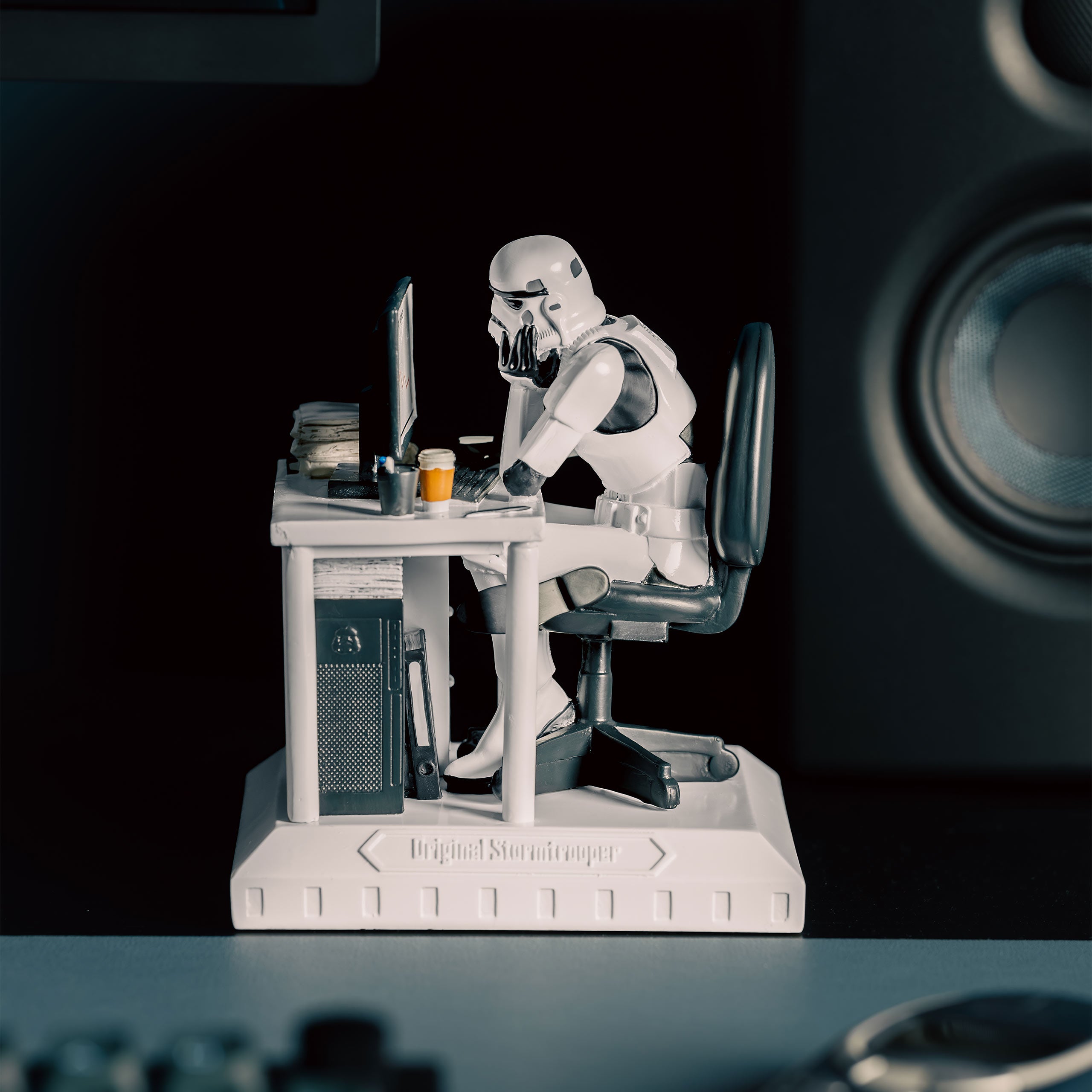 Product image Original Stormtrooper - Slave to the Wage Diorama