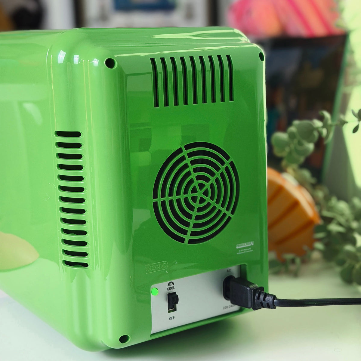 Product image Minecraft Mini Fridge Thermoelectric Cooler 4L