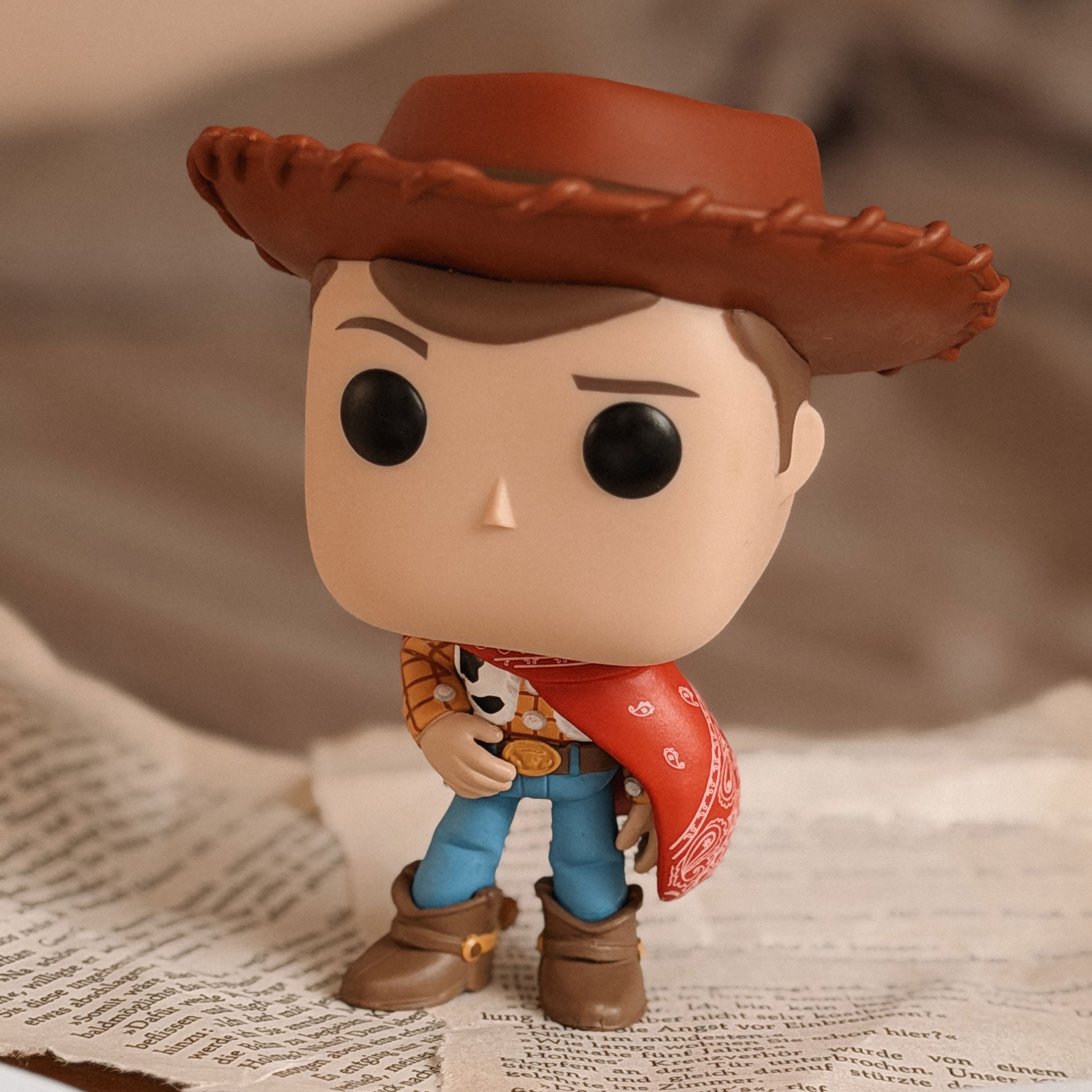 Toy Story 5 POP! Disney vinyl figure Woody 9 cm – Elbenwald