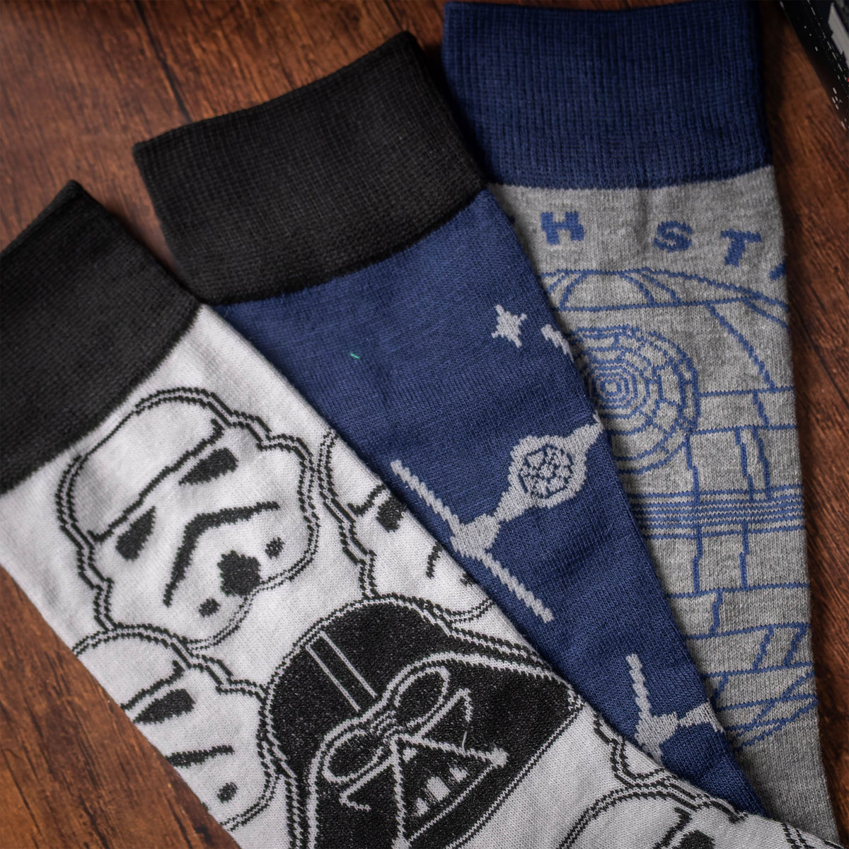 Product image Star Wars - Darth Vader Socks Advent Calendar - 40-46